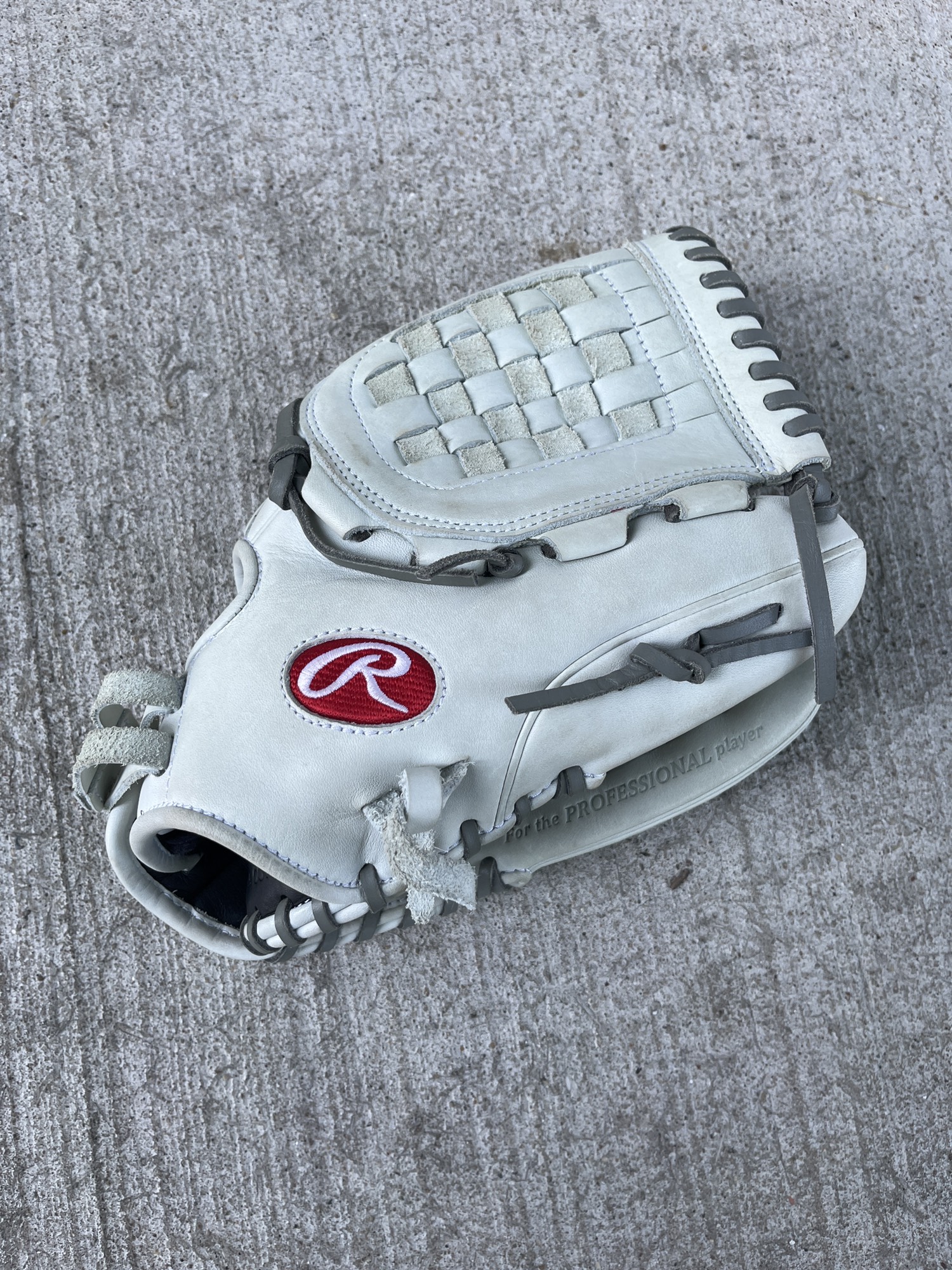 Used Rawlings Liberty Advanced Right Hand Throw Infield Softball Glove