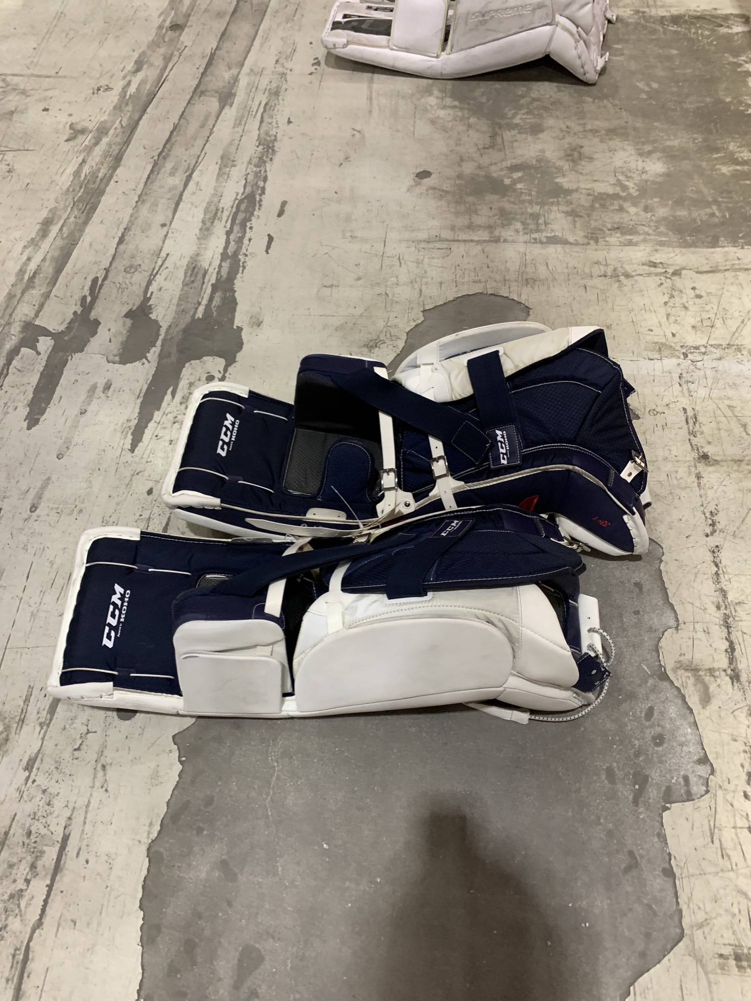 Used CCM Revolution 597 Hockey Goalie Leg Pads (33" + 1") SidelineSwap