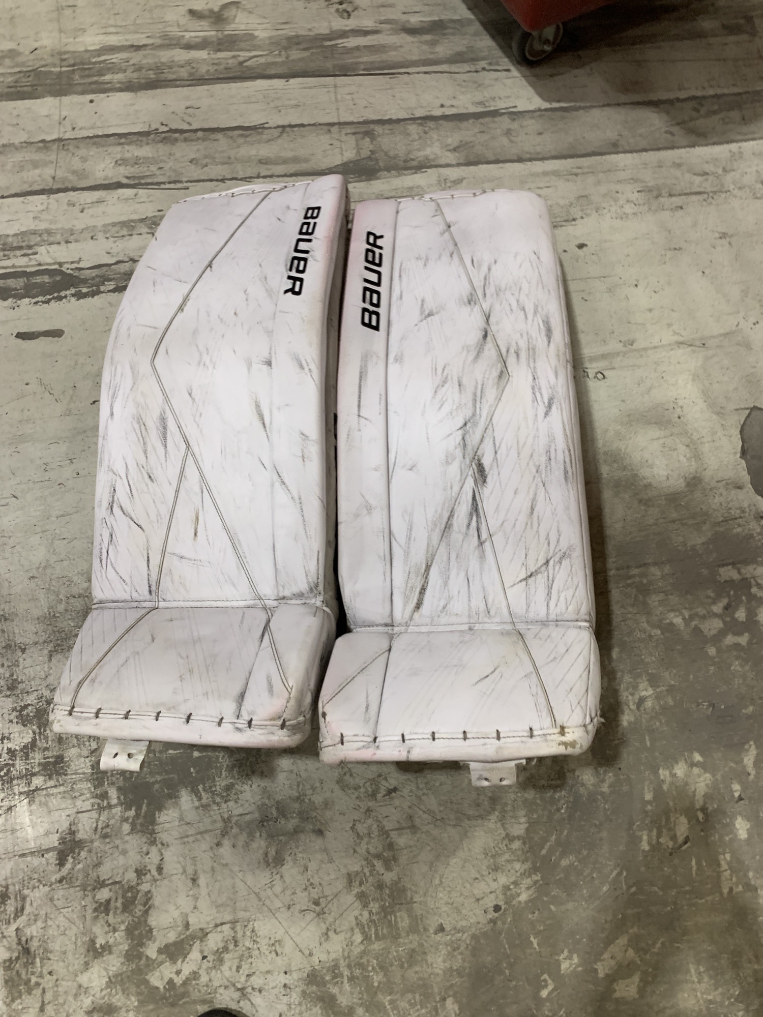 Used Senior Bauer Supreme 3S Hockey Goalie Leg Pads (Size Medium