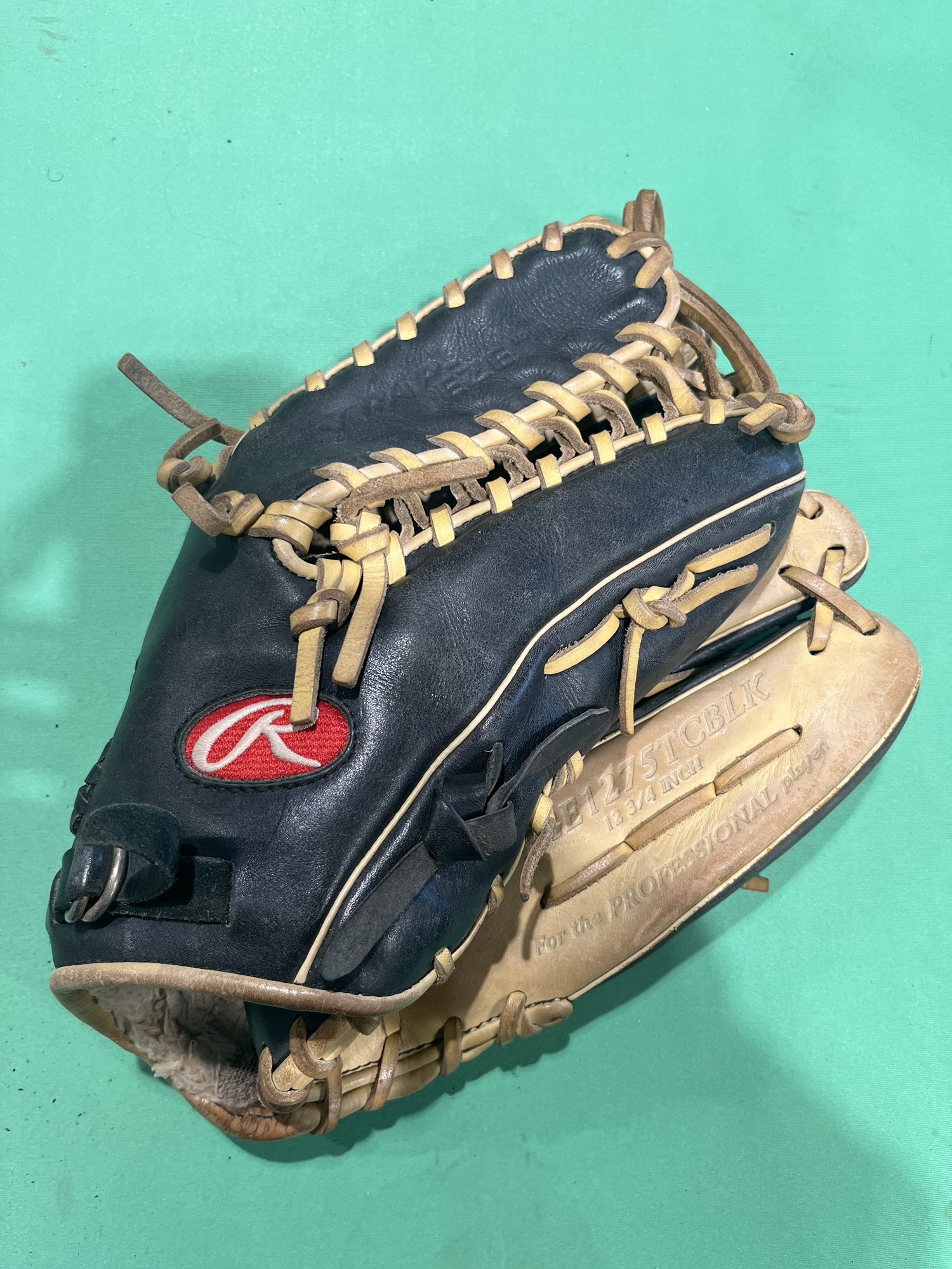 Used Rawlings Gold Glove Elite Right Hand Throw Baseball Glove 12.75