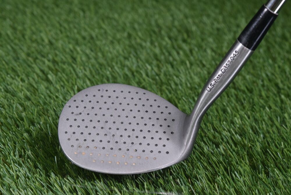 ALIEN SPORT SIMMON THE ULTIMATE SAND WEDGE W/ ALIEN SPORT WEDGE FLEX