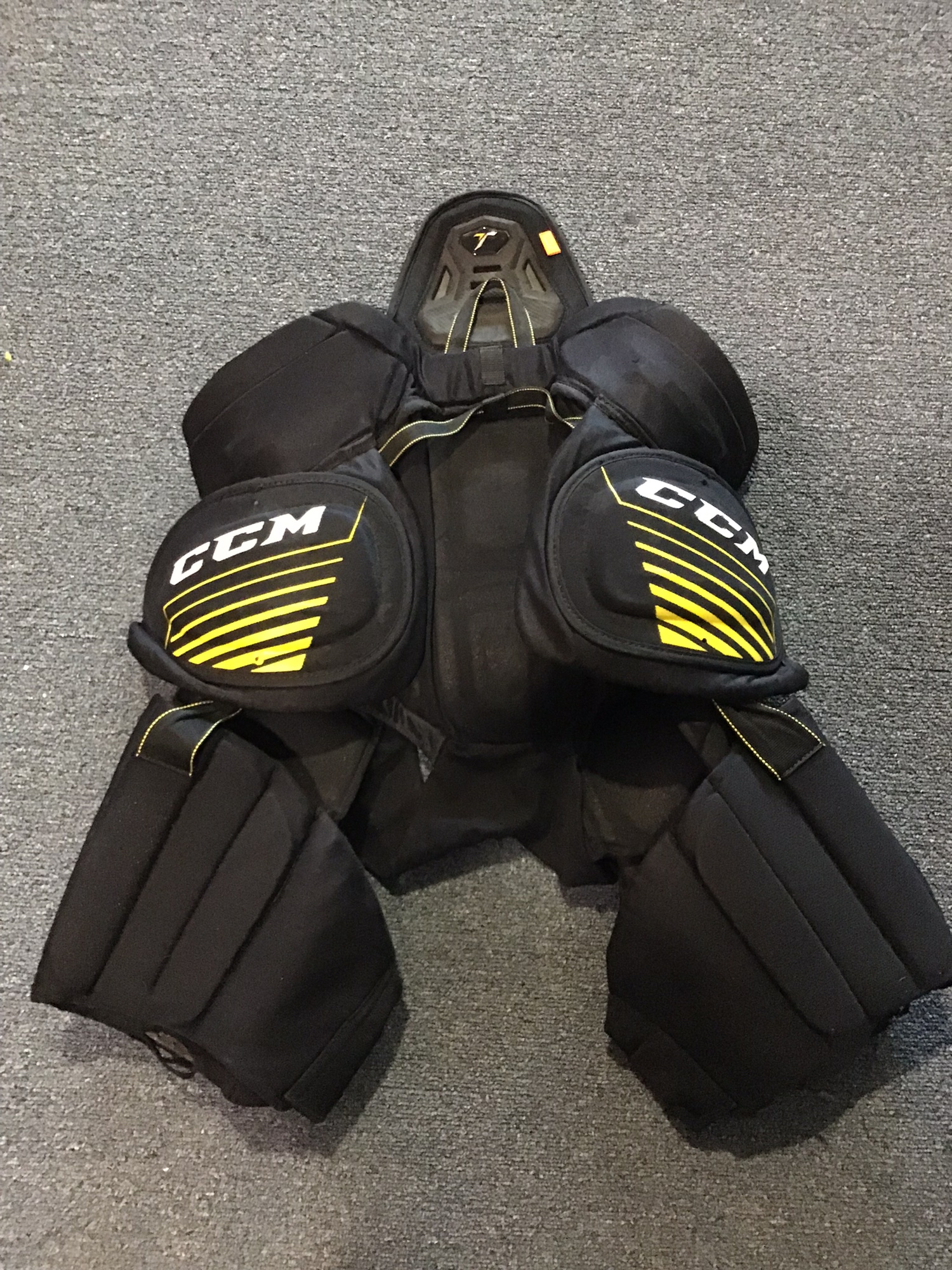 Used Colorado Avalanche Pro Stock CCM Super Tacks Girdle Senior Lg
