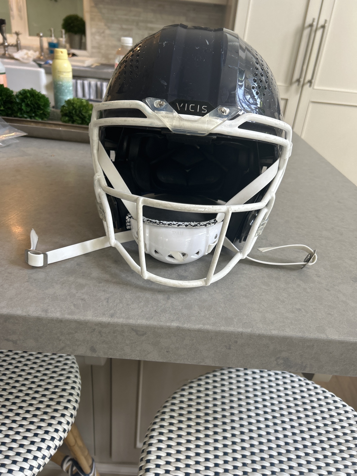 Vicis Helmet Zero2 Size large SidelineSwap