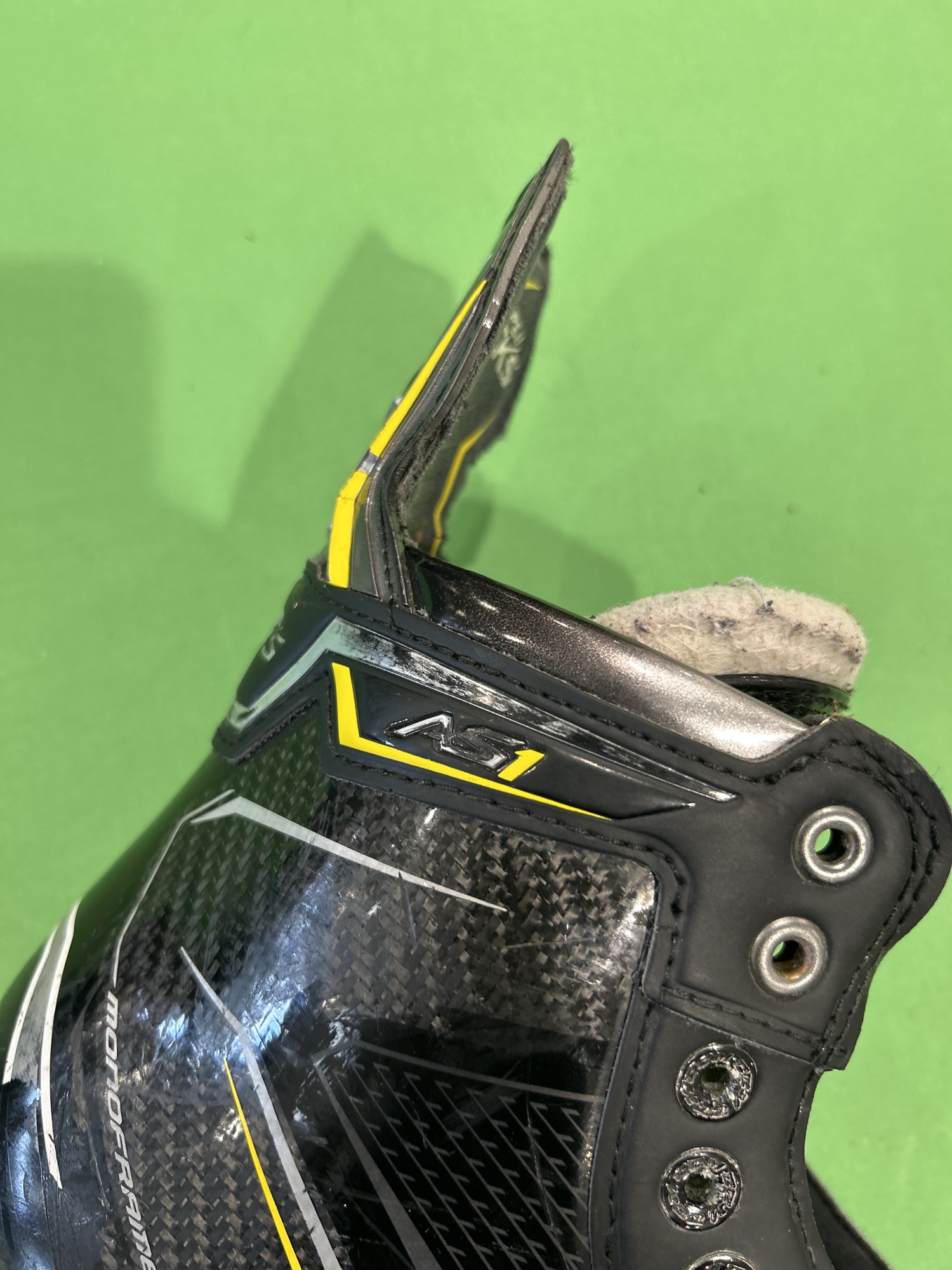 Senior Used CCM Super Tacks AS1 Hockey Skates D&R (Regular) 9.0