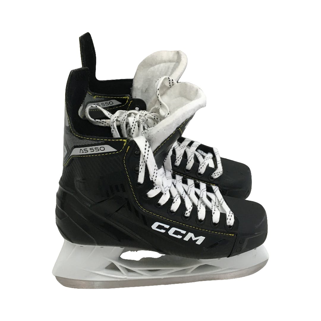 Used Ccm Tacks As 550 Senior 8 Ice Hockey Skates SidelineSwap