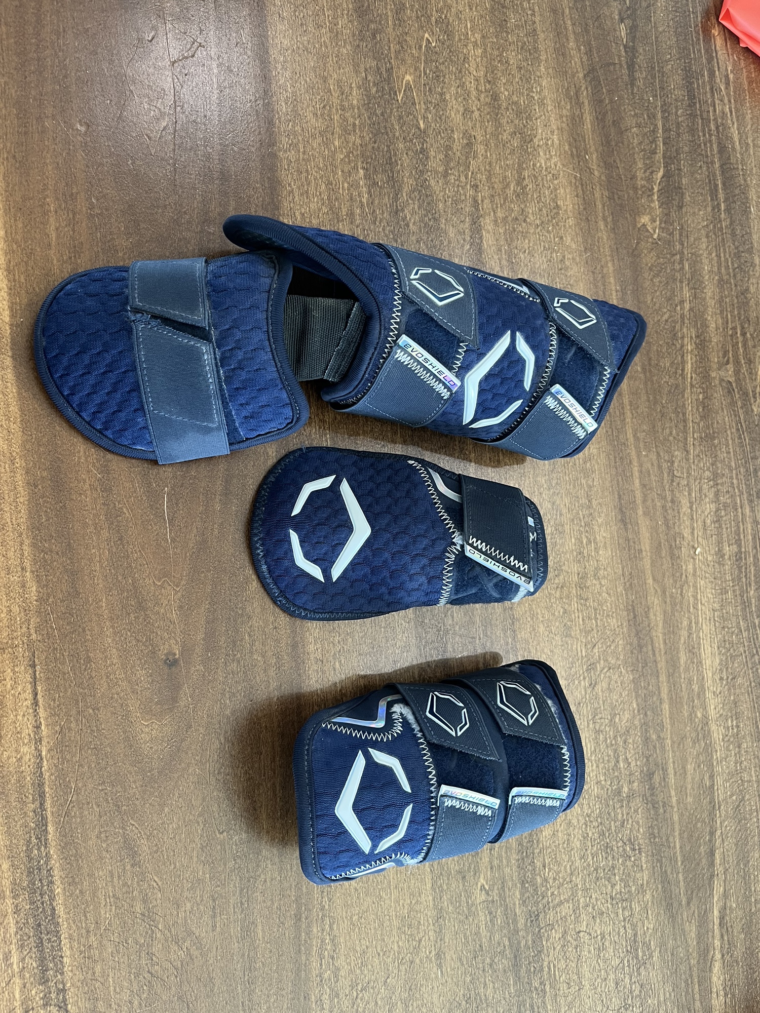 Blue New Senior EvoShield Elbow Protection Elbow Guard SidelineSwap