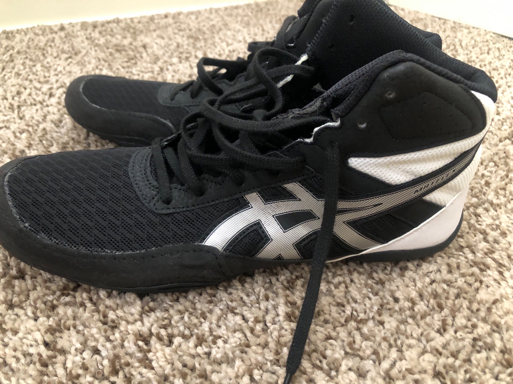 Men’s ASICS Matflex Wrestling Shoes size 10 SidelineSwap