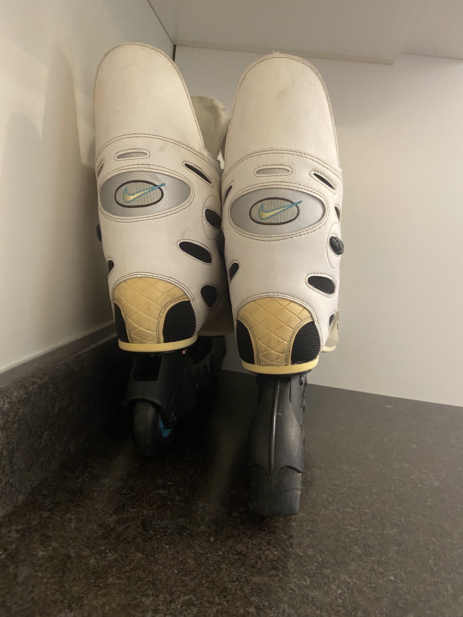 inline skates nike air