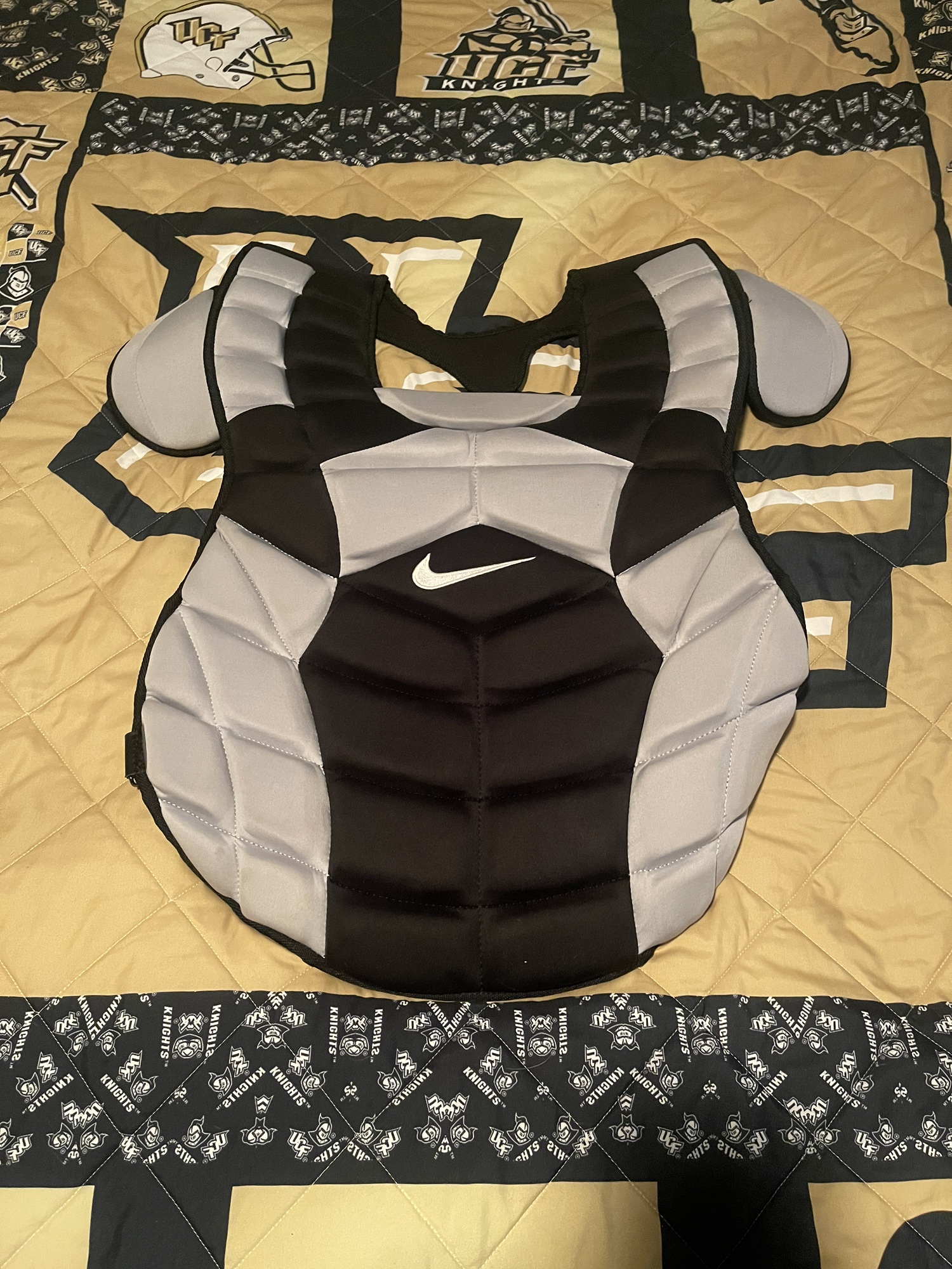 Nike Vapor Catchers Chest Protector 19” Black/Grey SidelineSwap