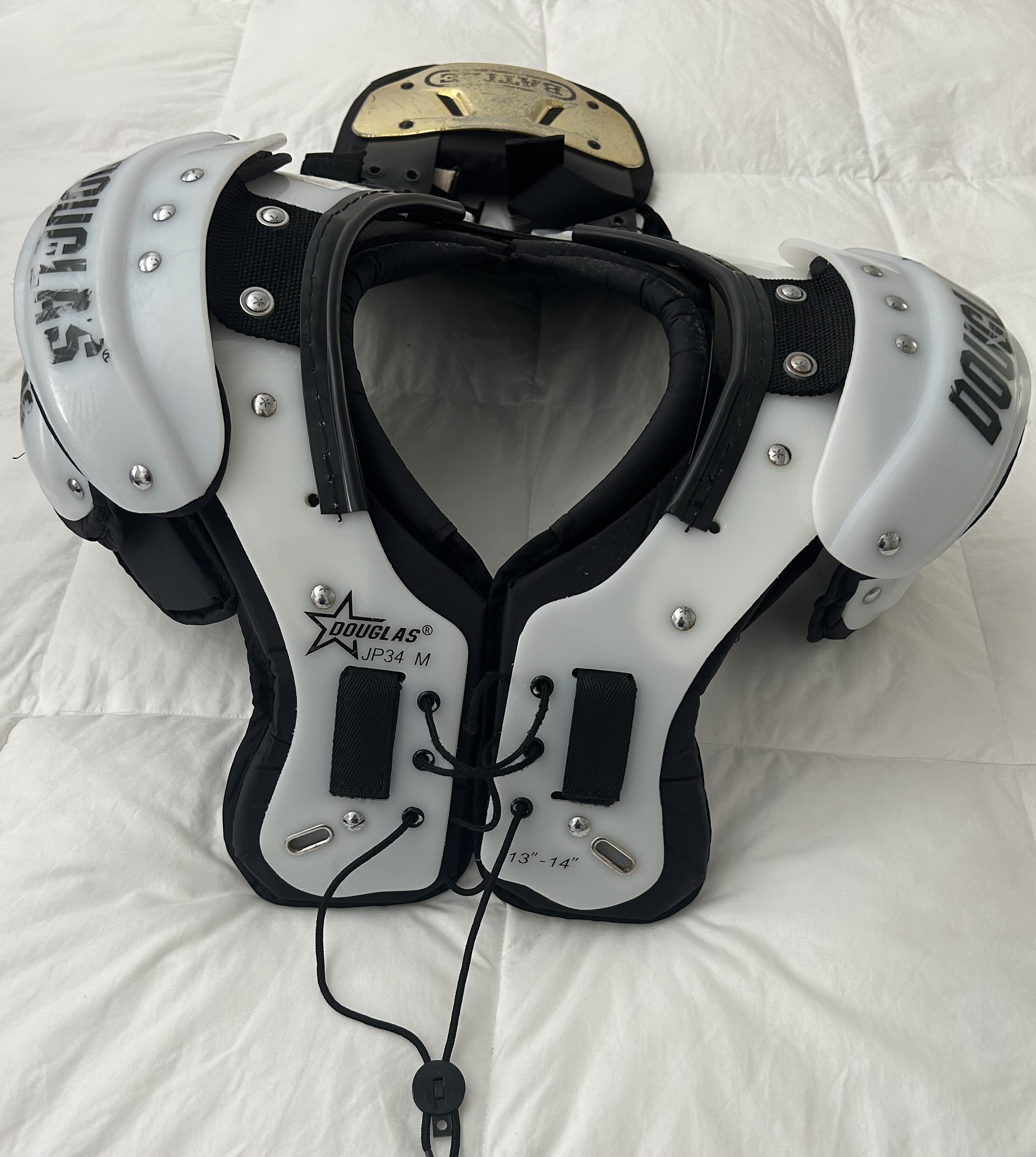 Used Youth Medium Douglas Legacy Shoulder Pads SidelineSwap