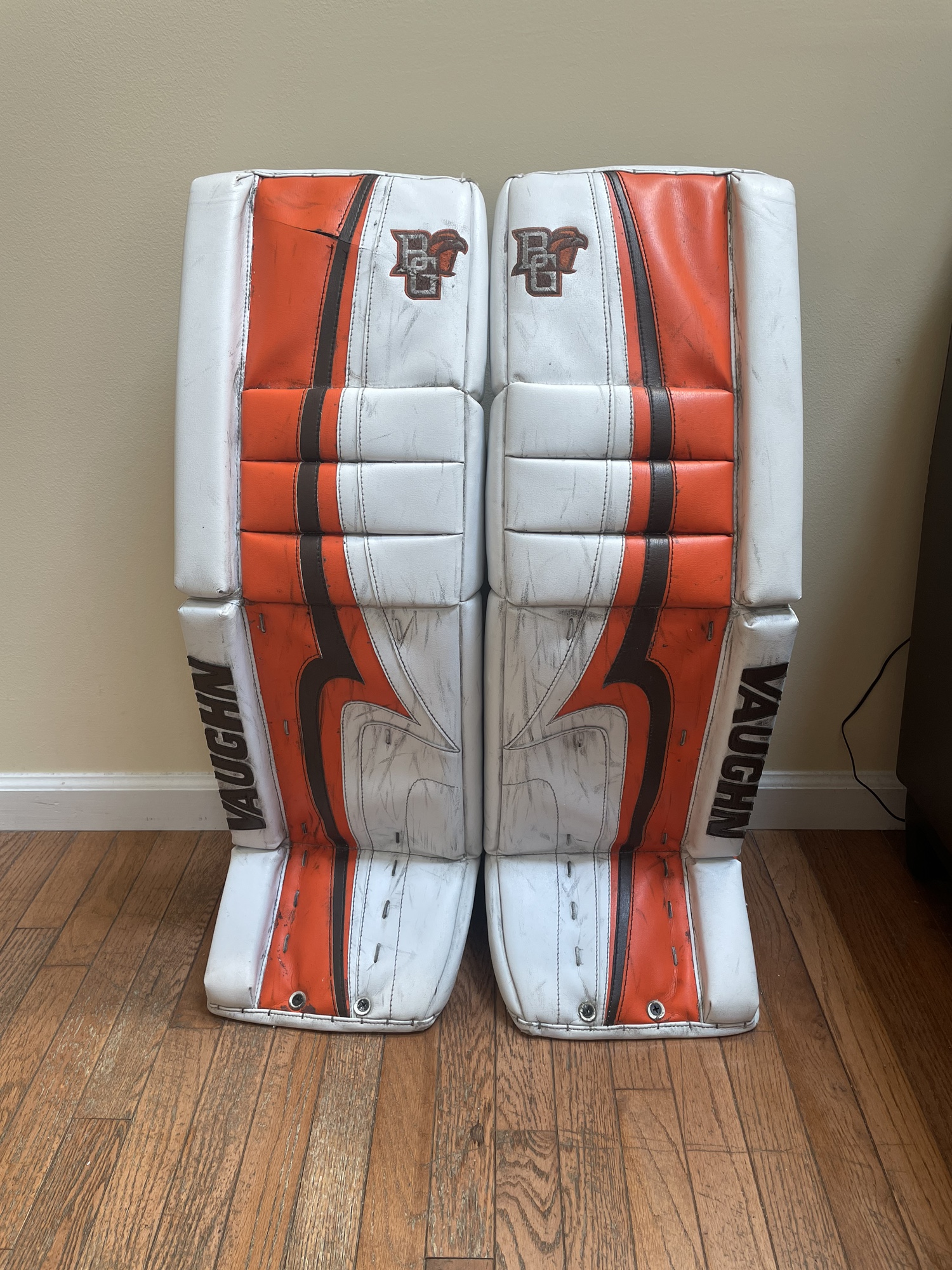 34" Vaughn Pro Stock Custom Goalie Leg Pads SidelineSwap