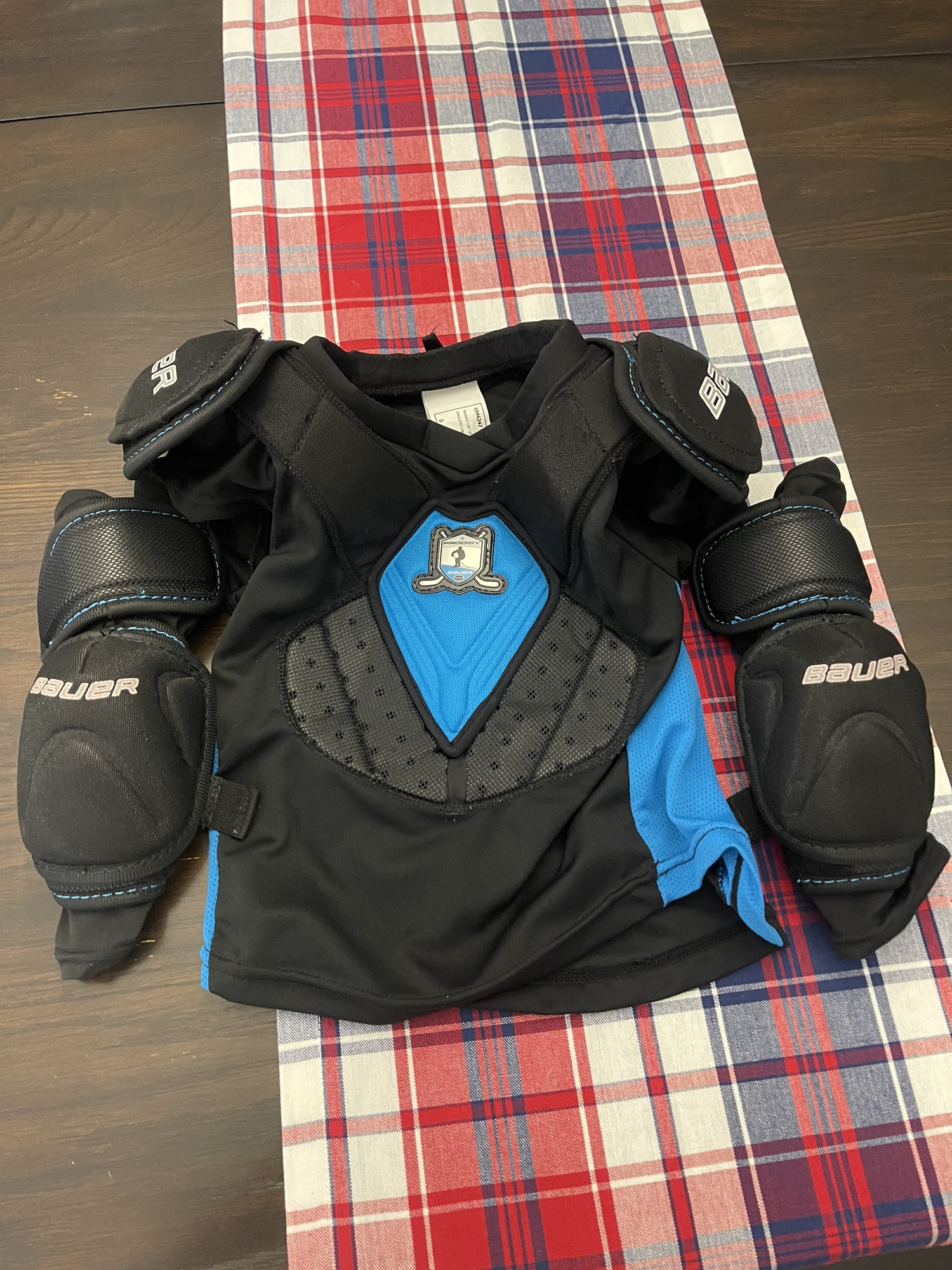 Used Small Bauer Prodigy Shoulder Pads SidelineSwap