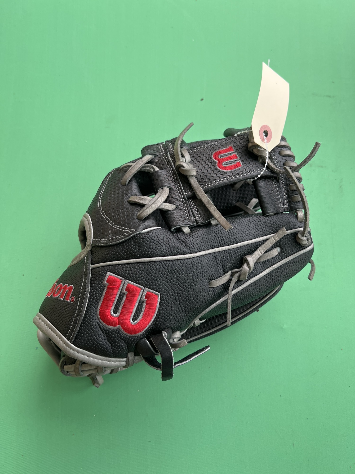 Used Wilson A2000 Right Hand Throw Infield Baseball Glove 12