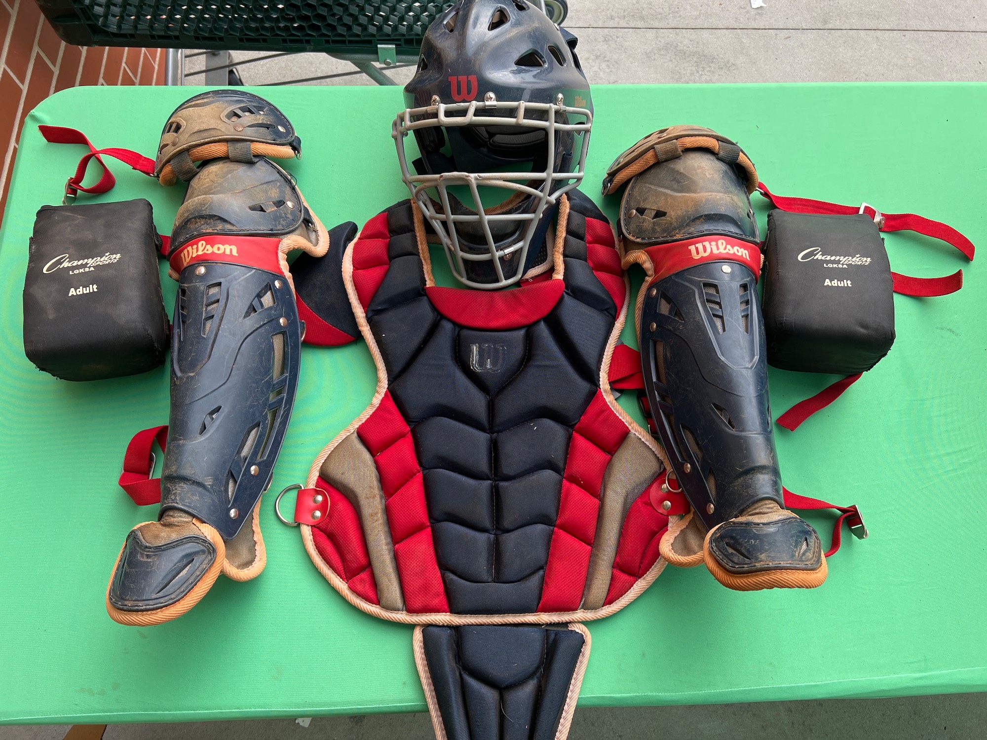 Used Wilson Catcher's Set SidelineSwap