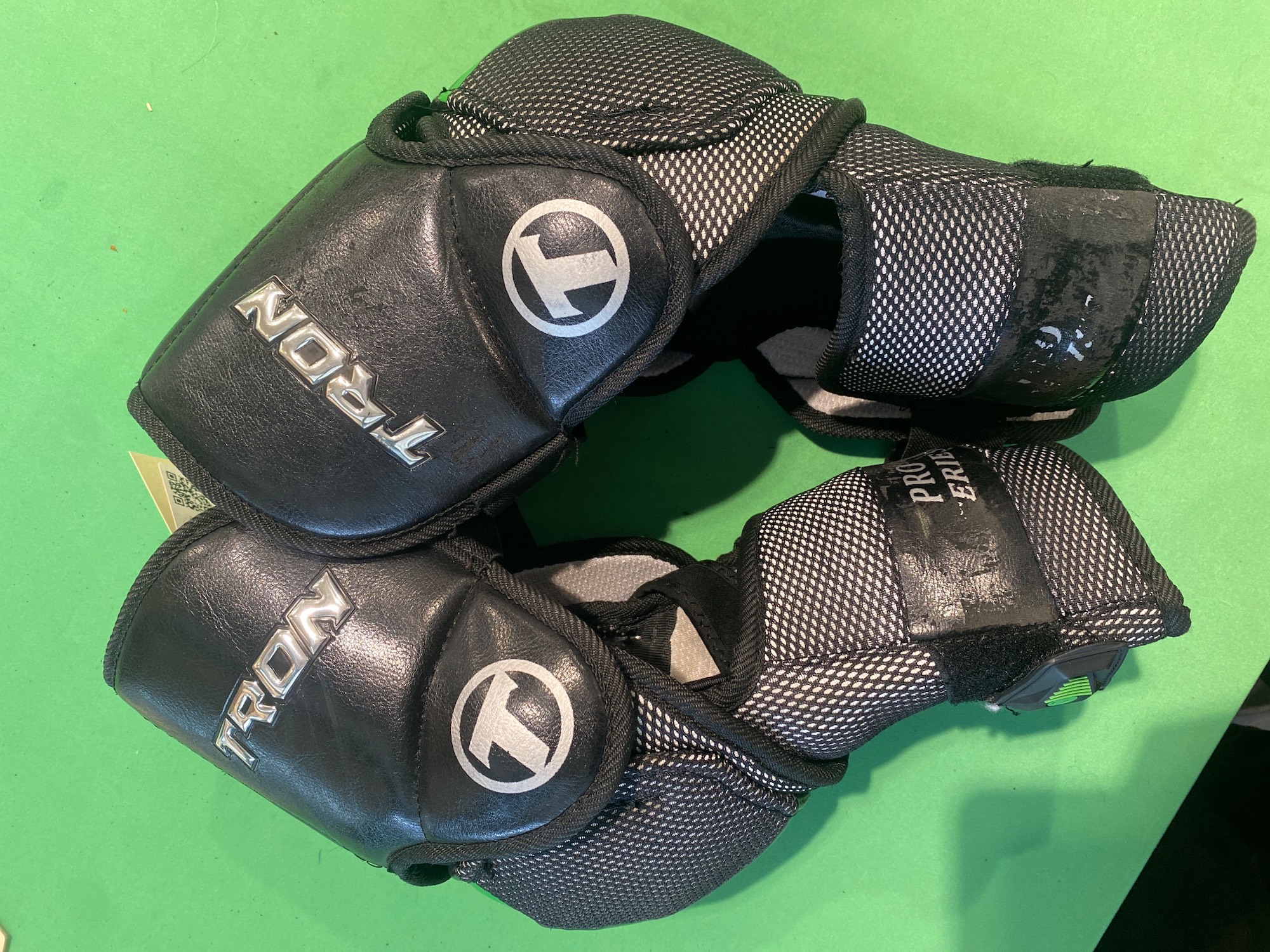 Used Extra Large Tron Elbow Pads SidelineSwap