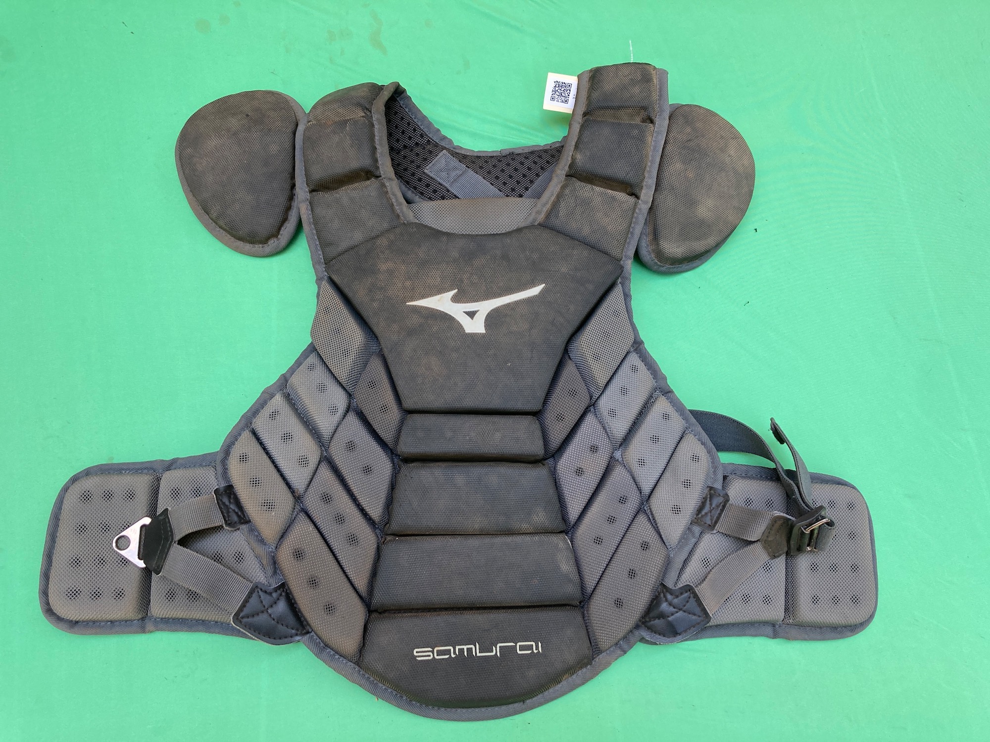 Used Mizuno Samurai Catcher's Chest Protector SidelineSwap