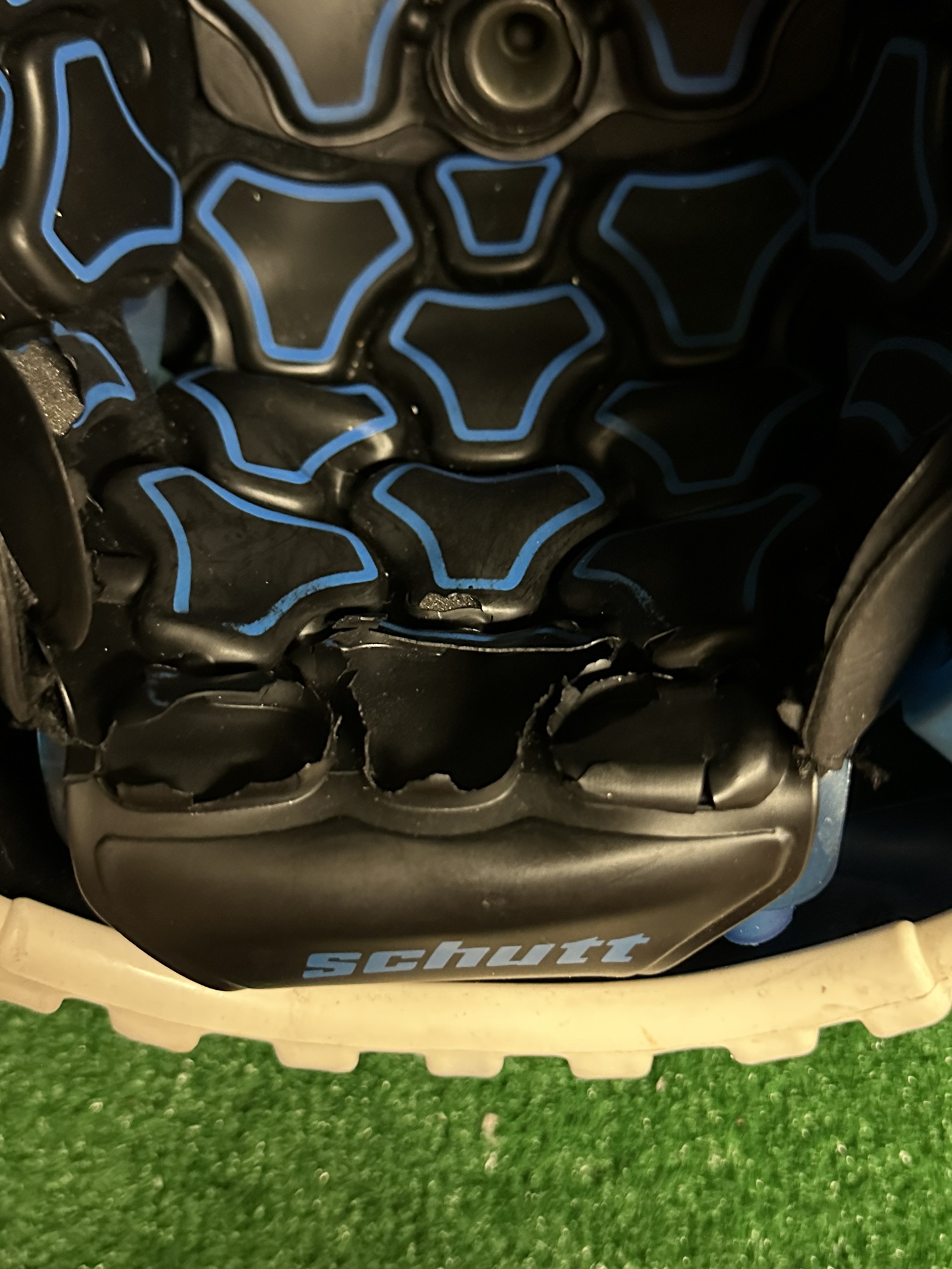 Adult Large Schutt F7 VTD Football Helmet Black SidelineSwap