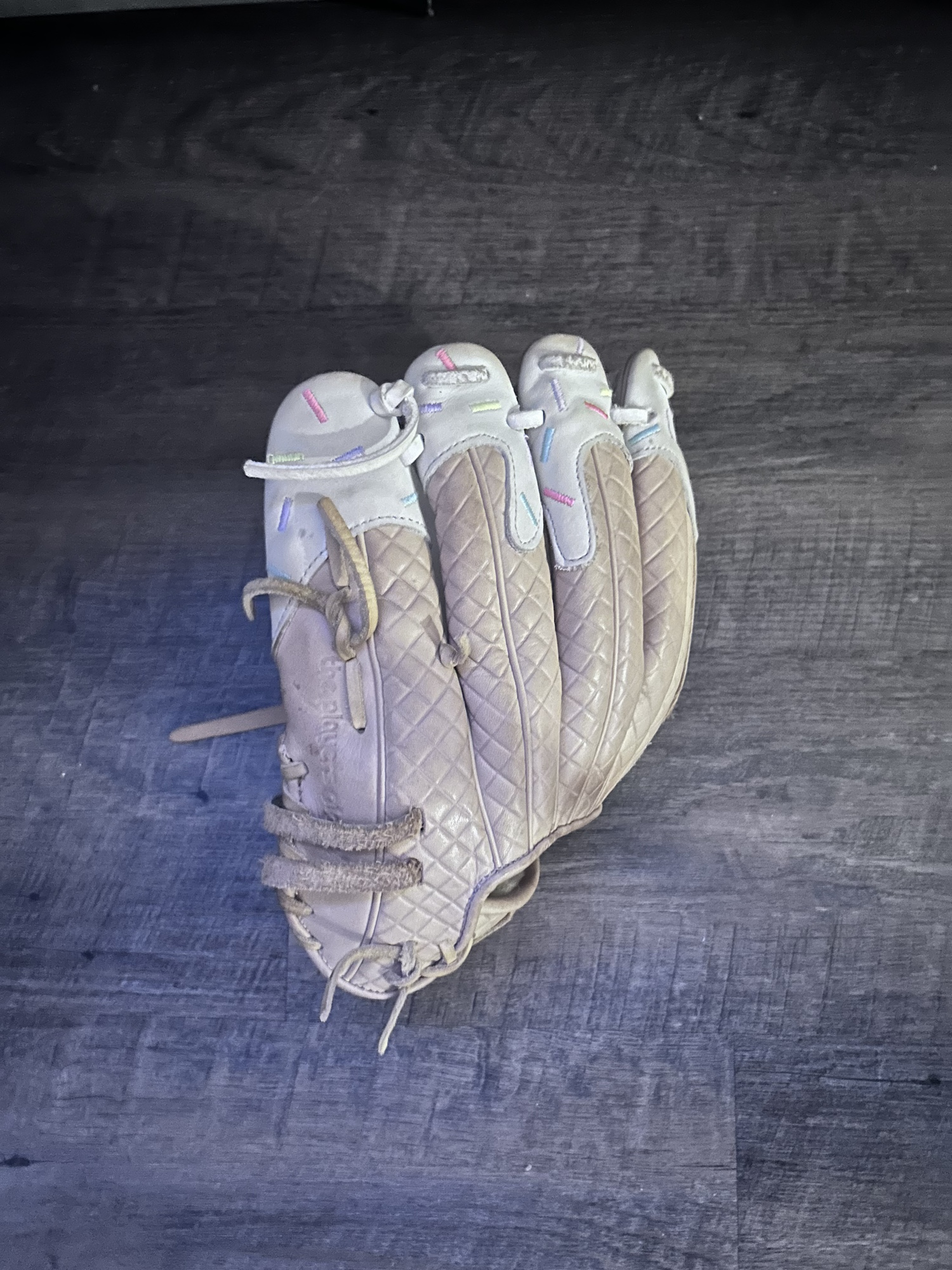 aria ice cream glove SidelineSwap