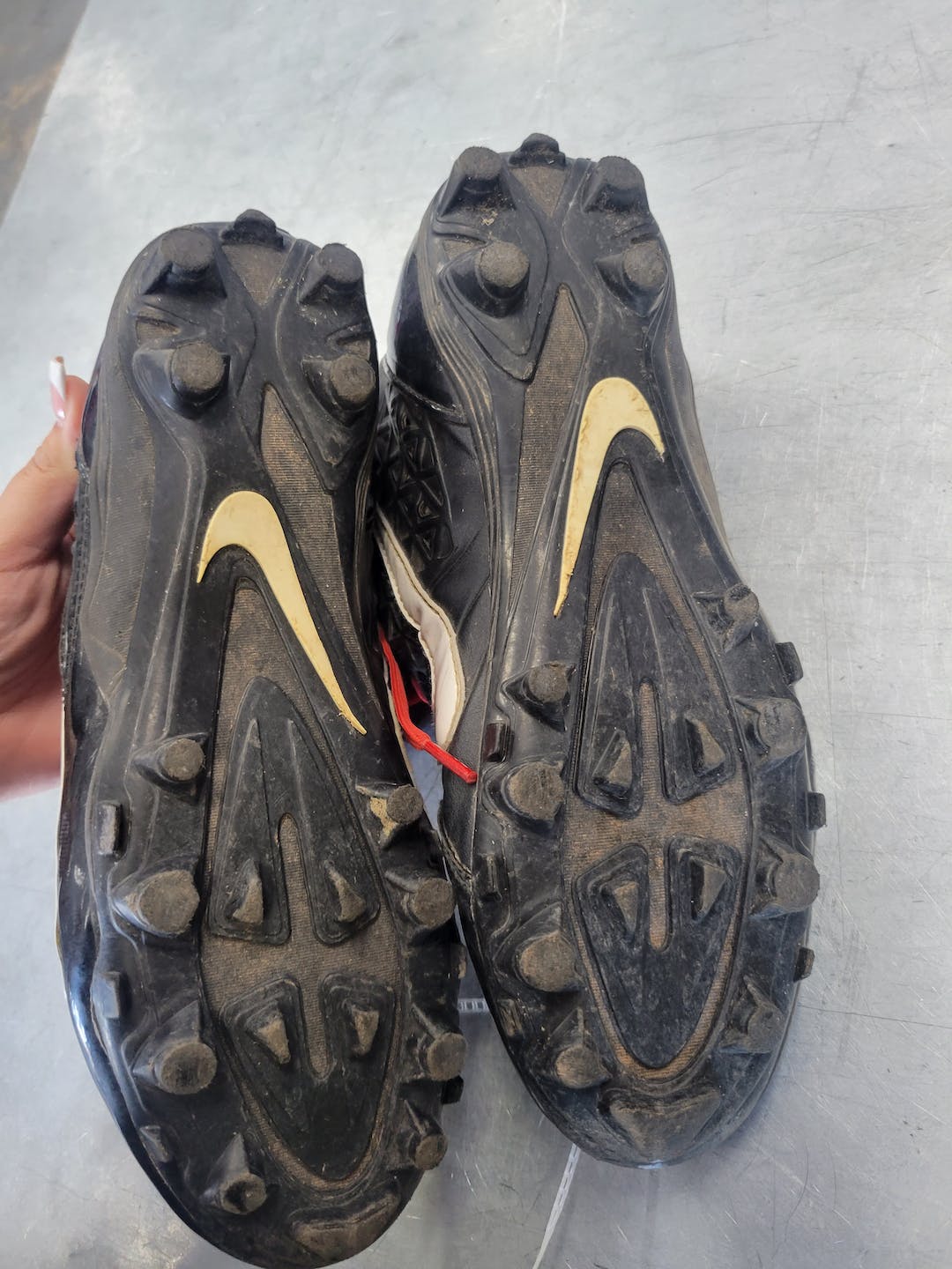 mens 6.5 football cleats