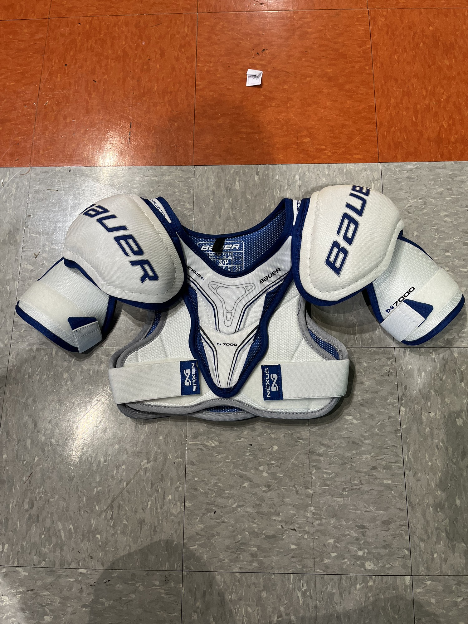 Junior Used Small Bauer Nexus 7000 Shoulder Pads SidelineSwap