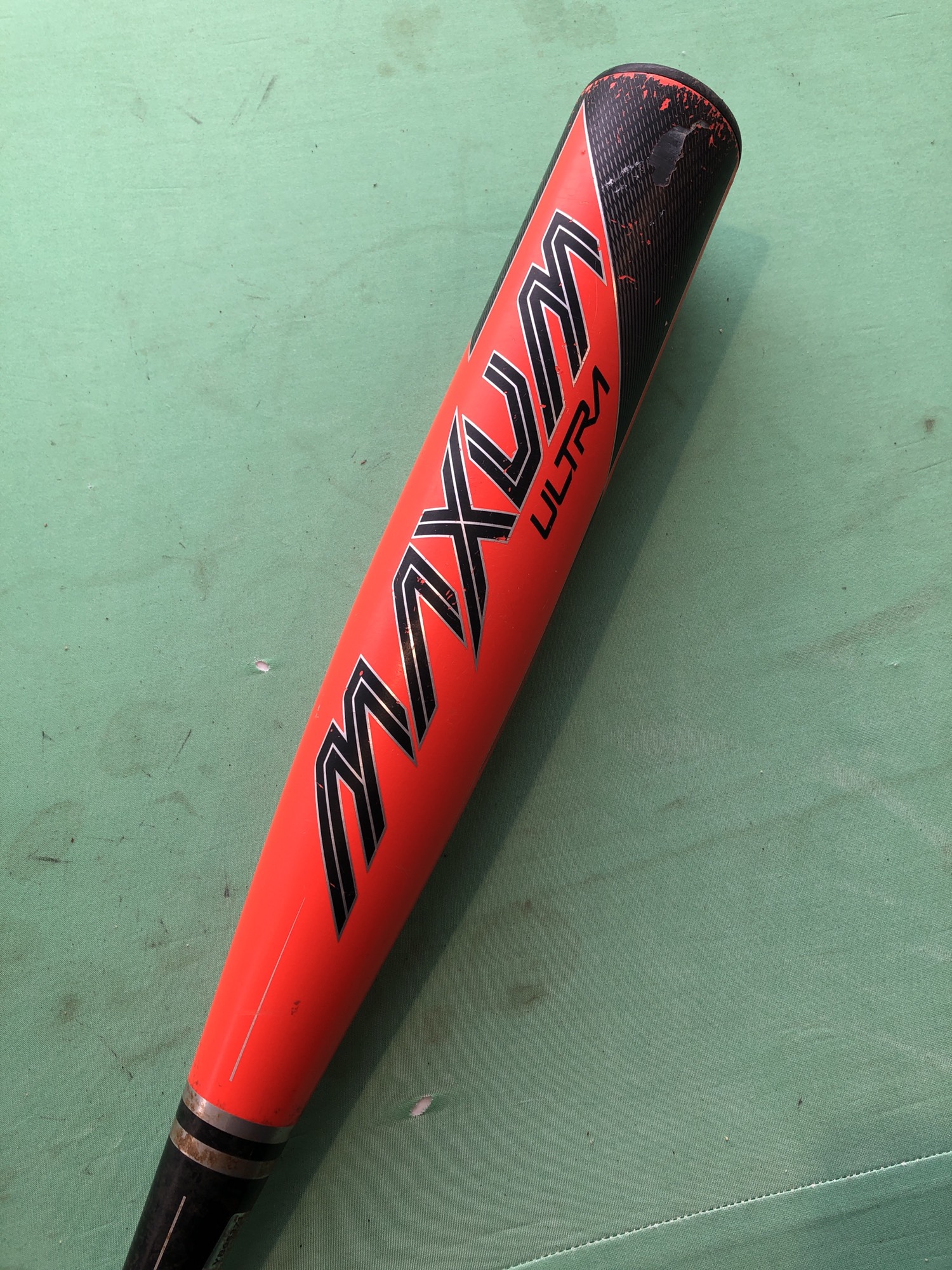 Used CRACKED USABat Certified 2022 Easton Maxum Ultra Composite Bat 10 20OZ 30" SidelineSwap