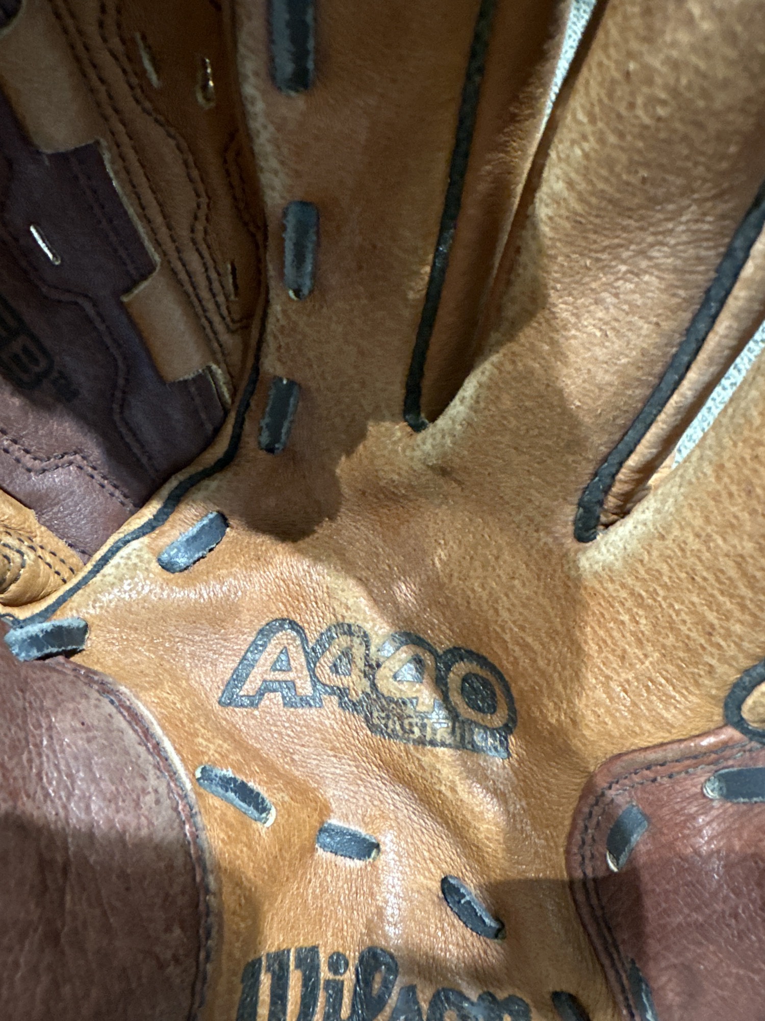 New Wilson A450 Left Hand Throw Infield Baseball Glove 11.5" SidelineSwap