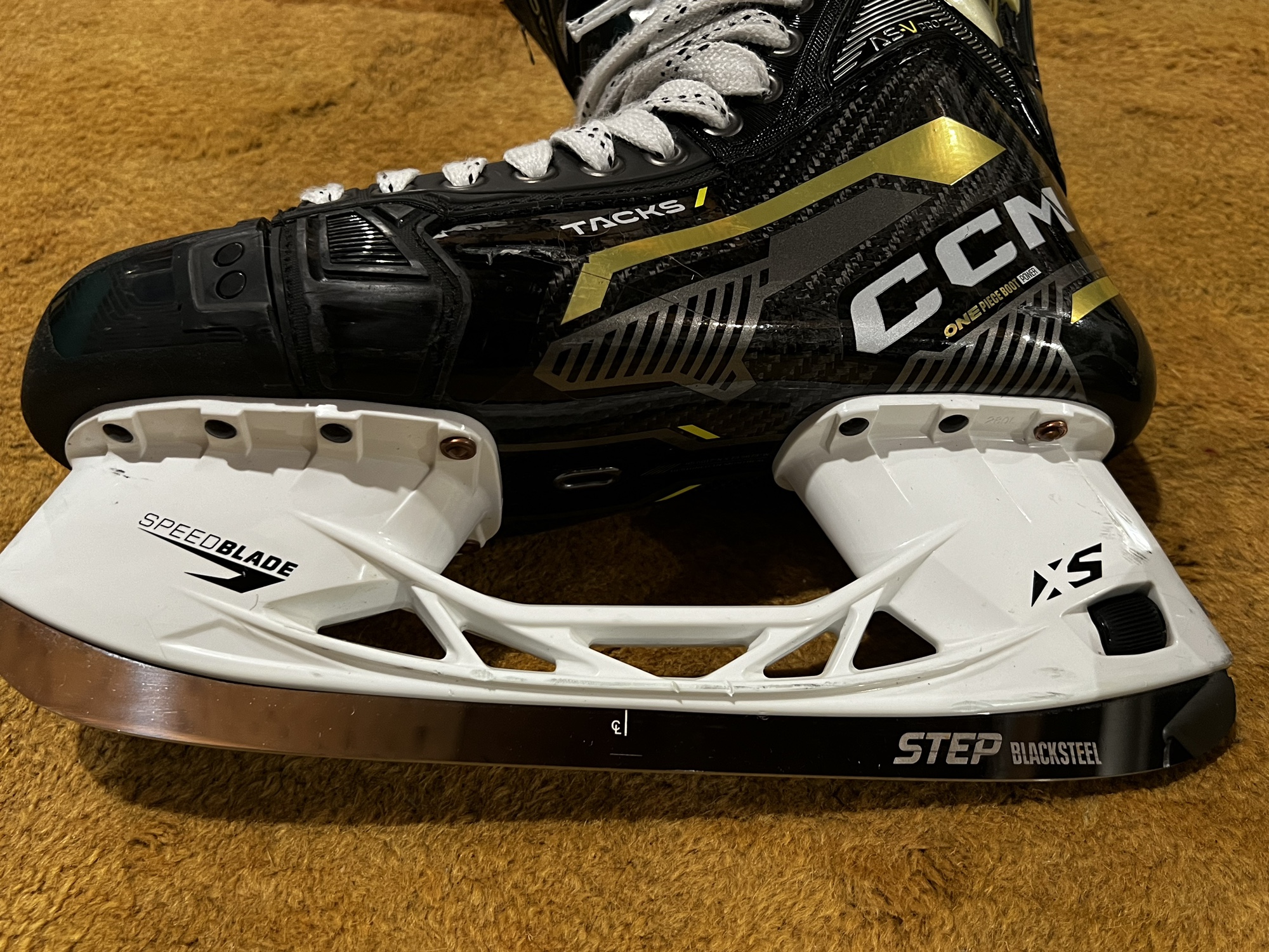 Used CCM Pro Stock Size 9.5 ASV On Pro Hockey Skates SidelineSwap