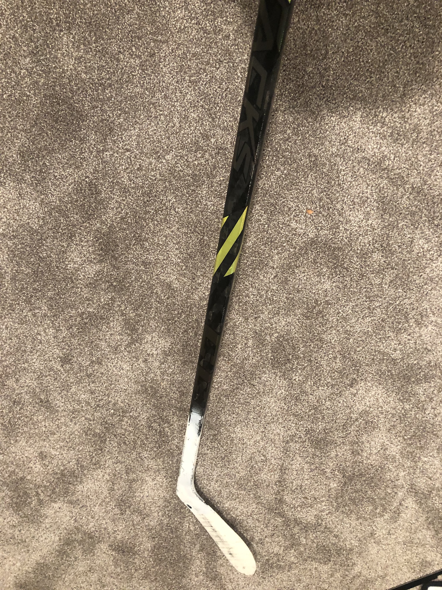 Intermediate Left Hand P28 Super Tacks AS4 Pro Hockey Stick SidelineSwap