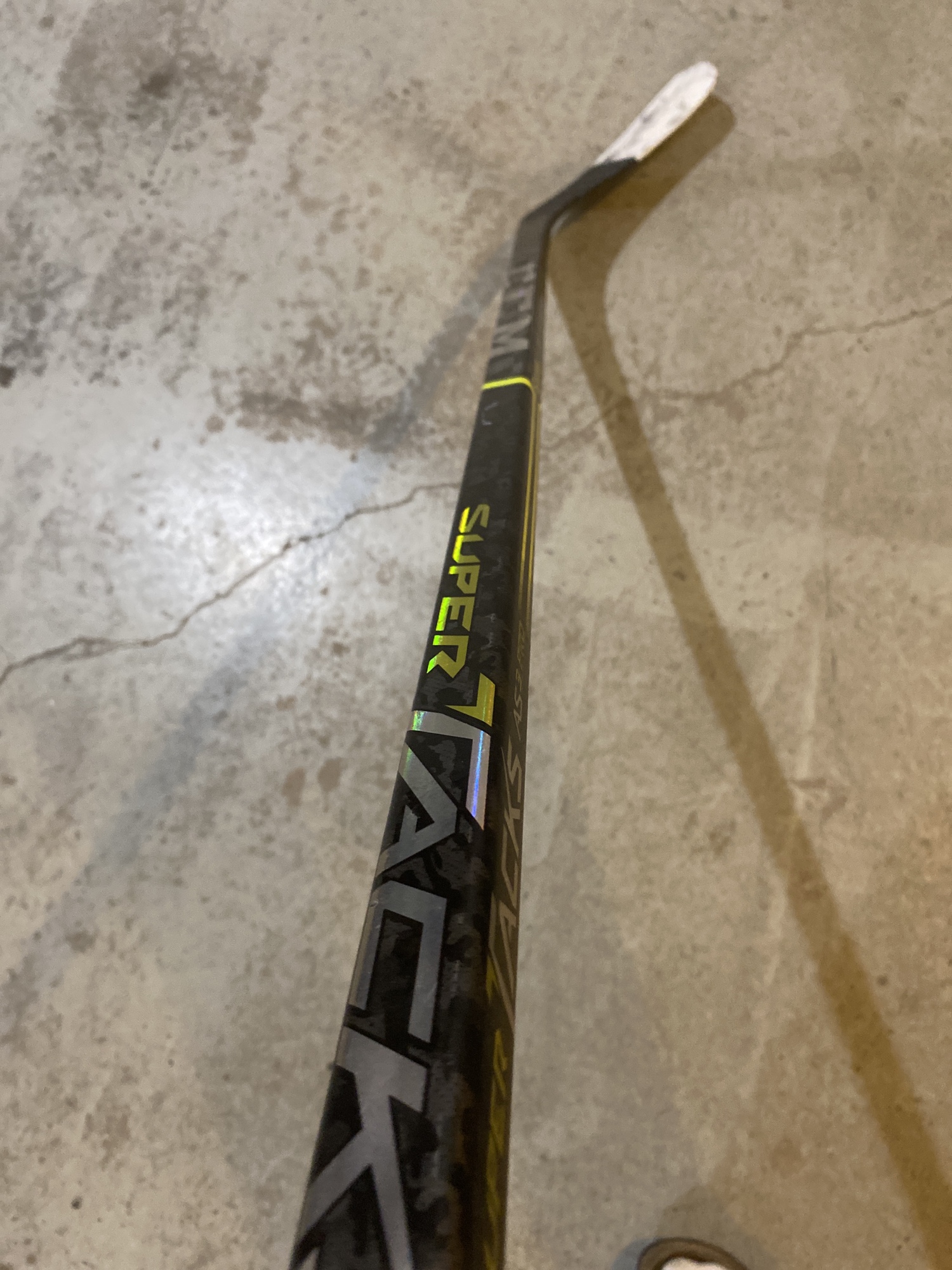 Intermediate Right Handed P90TM Super Tacks AS3 Pro Hockey Stick