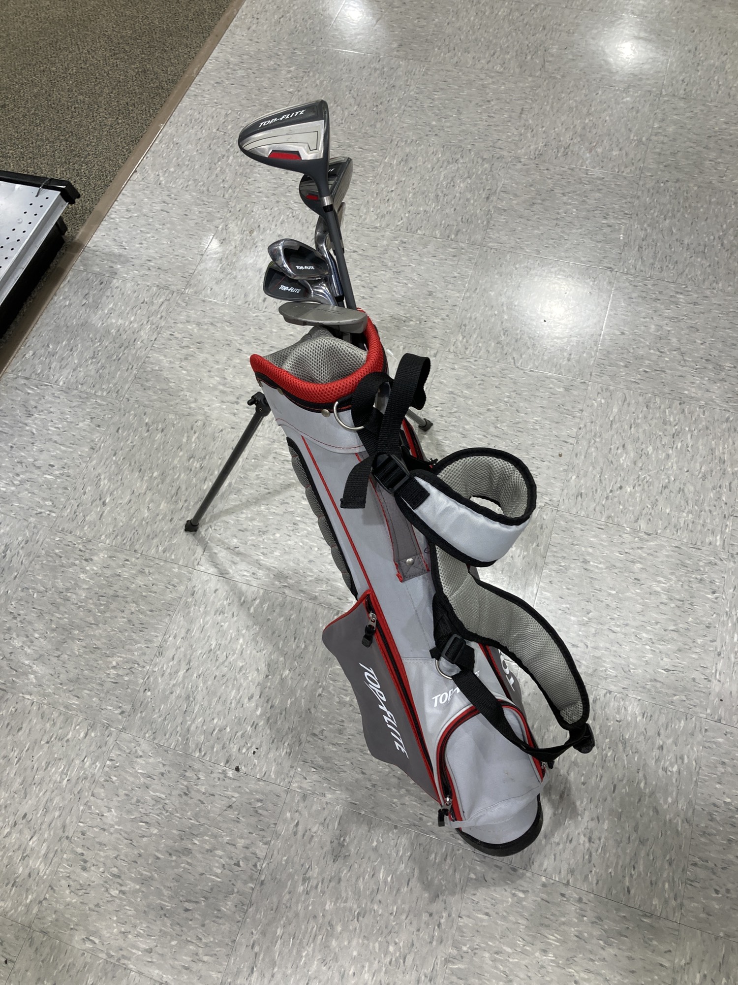 Used Top Flite Junior Right Handed Golf Complete Set SidelineSwap