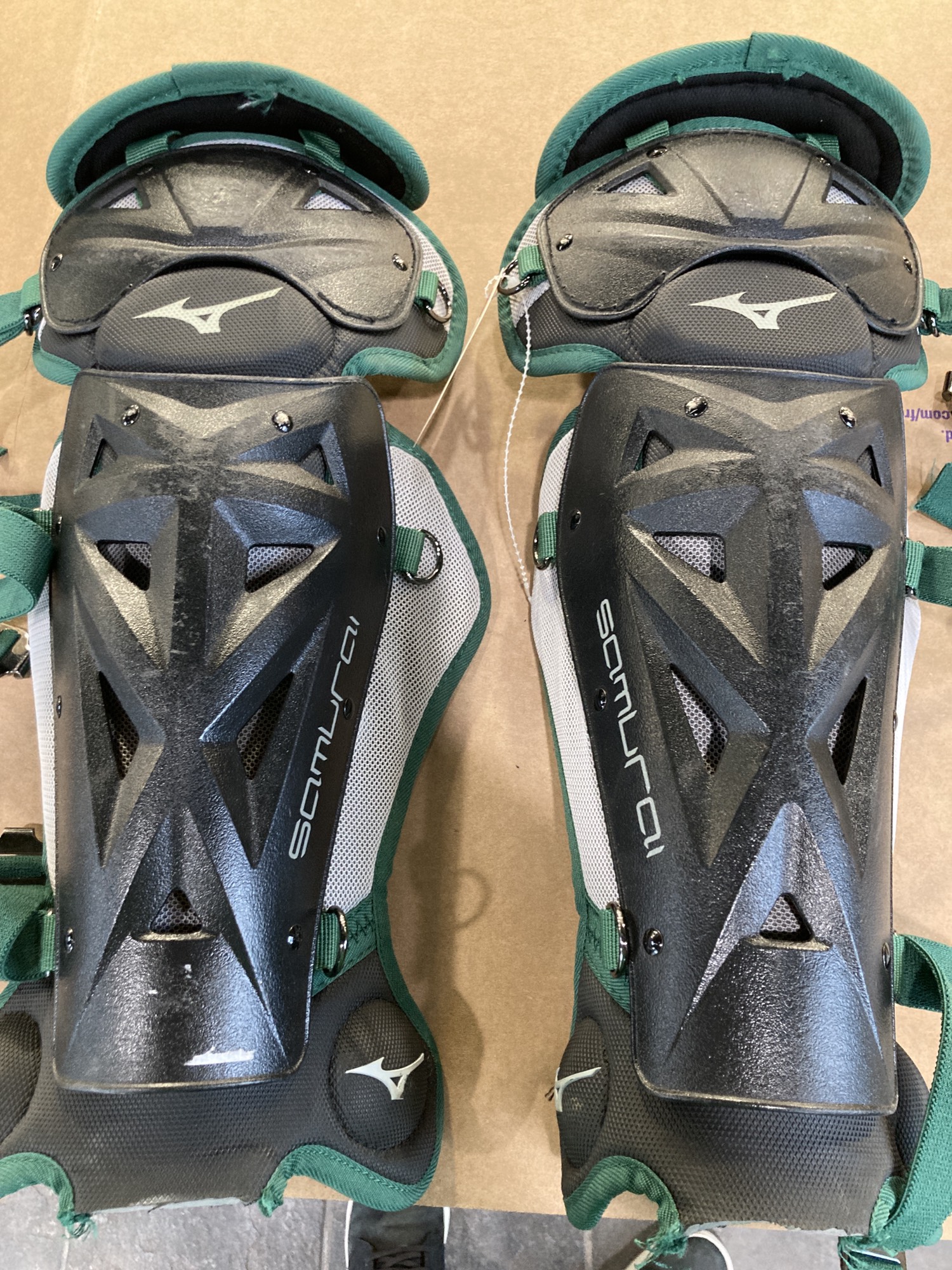 Used Mizuno Catcher's Leg Guard SidelineSwap