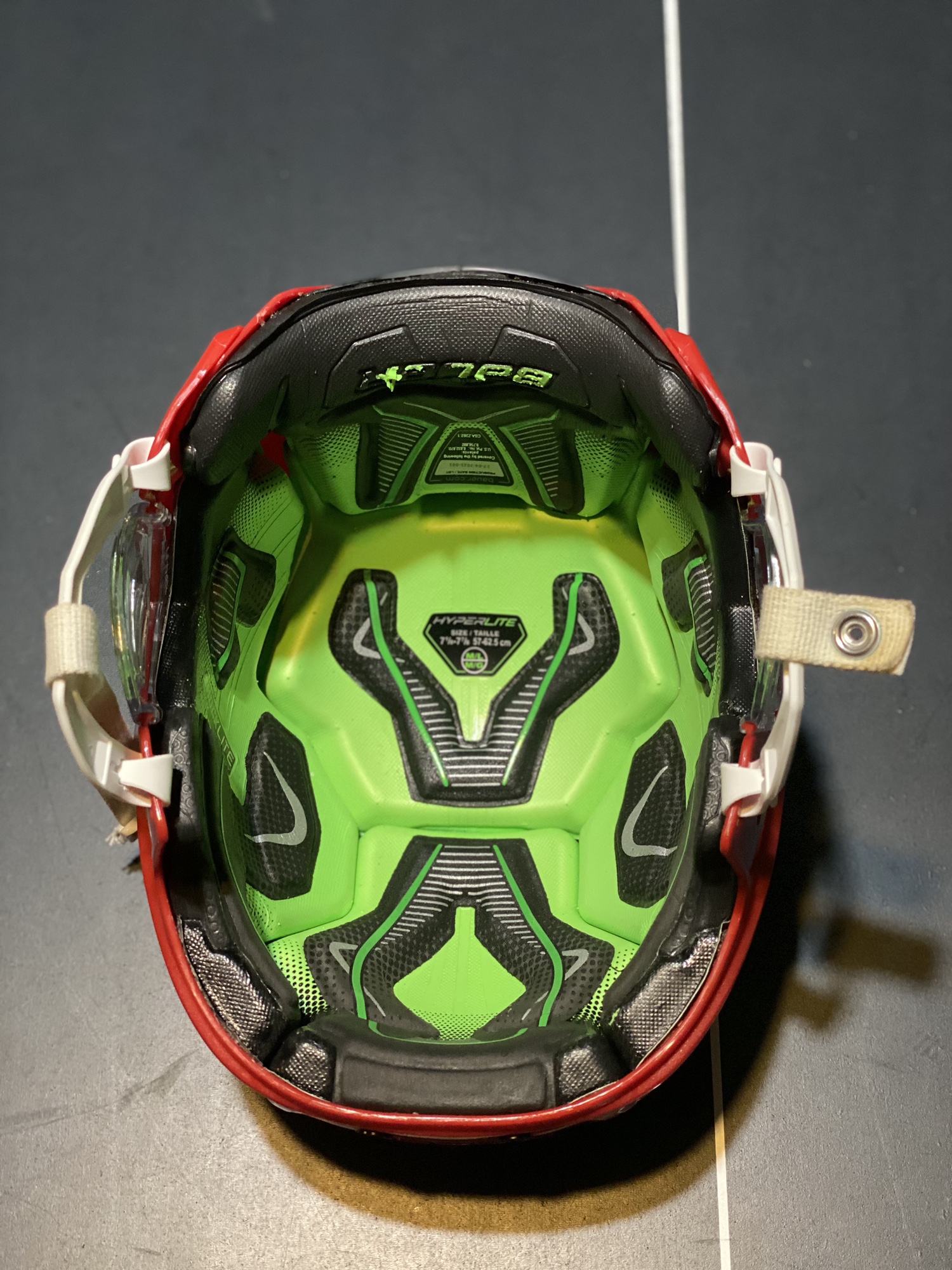 New Medium/Large Bauer Hyperlite Helmet SidelineSwap