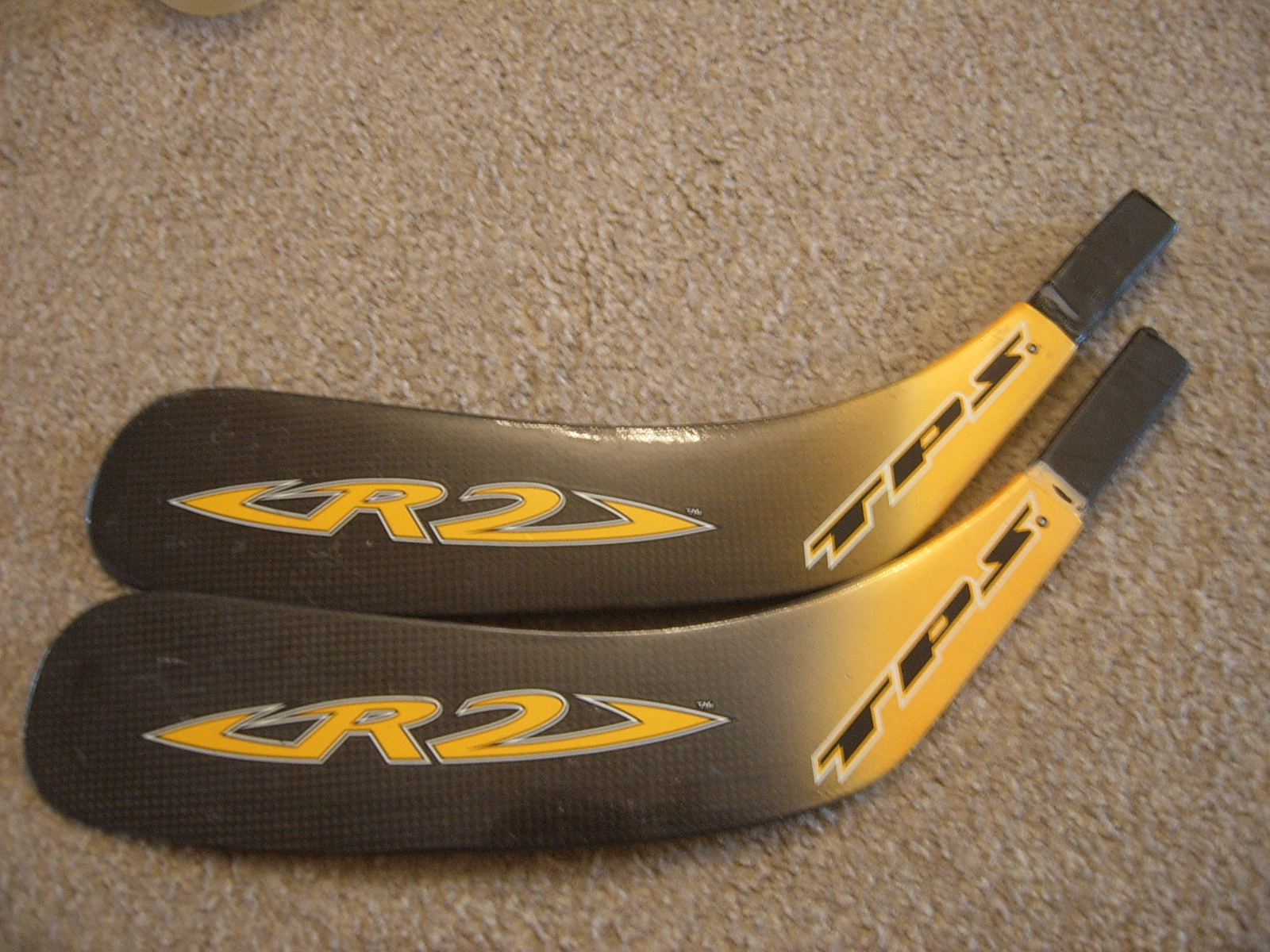 Hockey Stick Blades Two (2) TPS R2 Messier Pattern LH Replacement