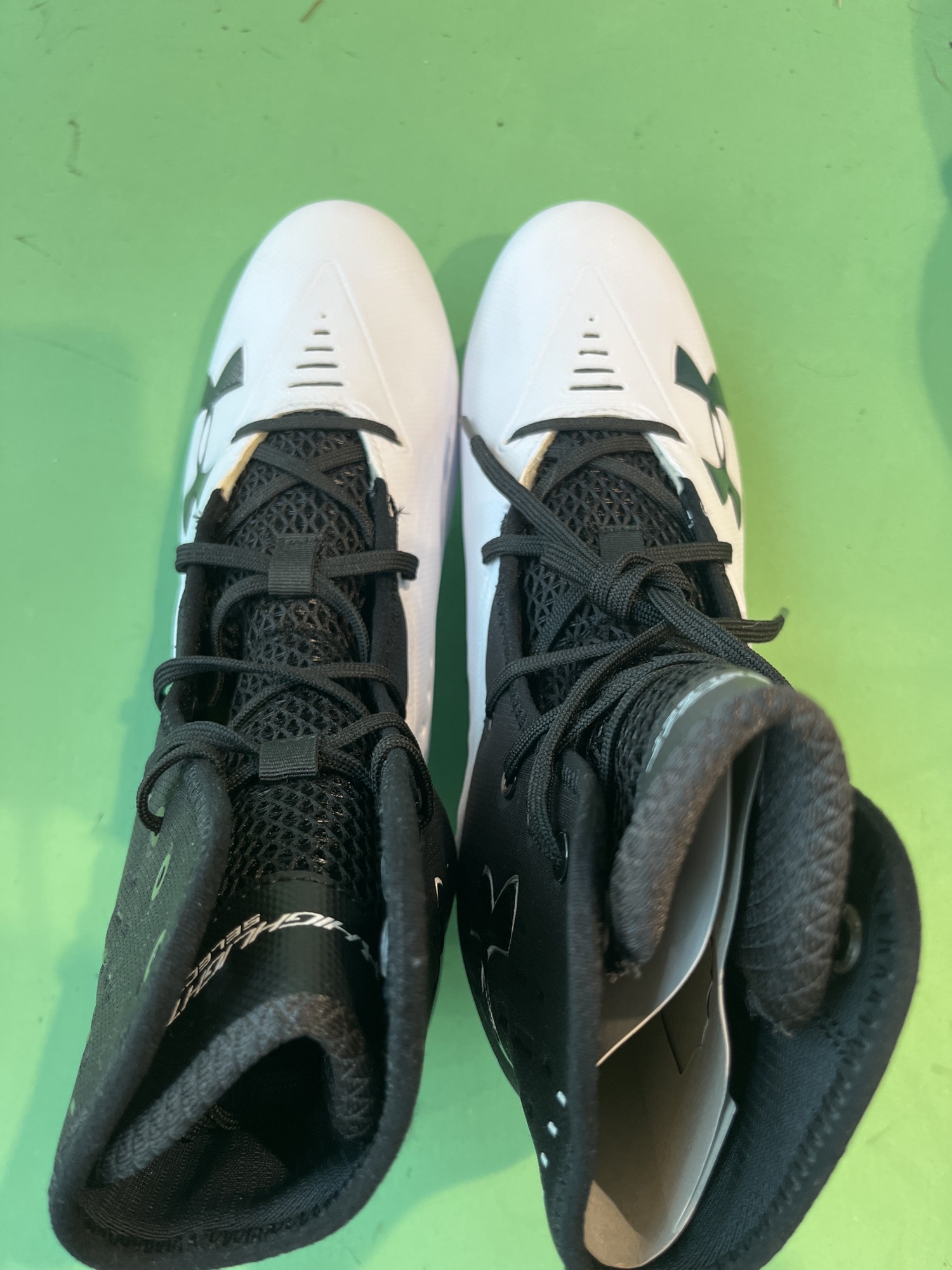 under armour men's highlight cleats