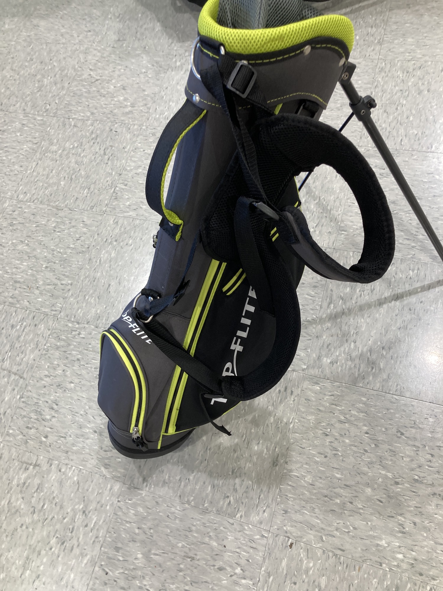 Used Top Flite Junior Left Handed Complete Golf Set SidelineSwap