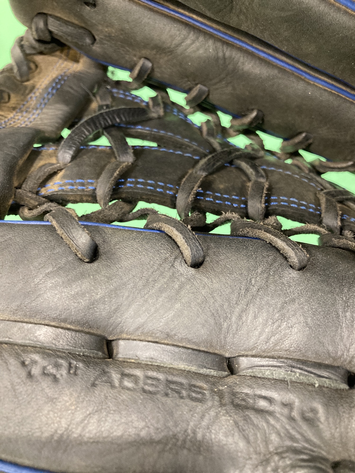 Used Wilson A950 Right Hand Throw Baseball Glove 14" SidelineSwap