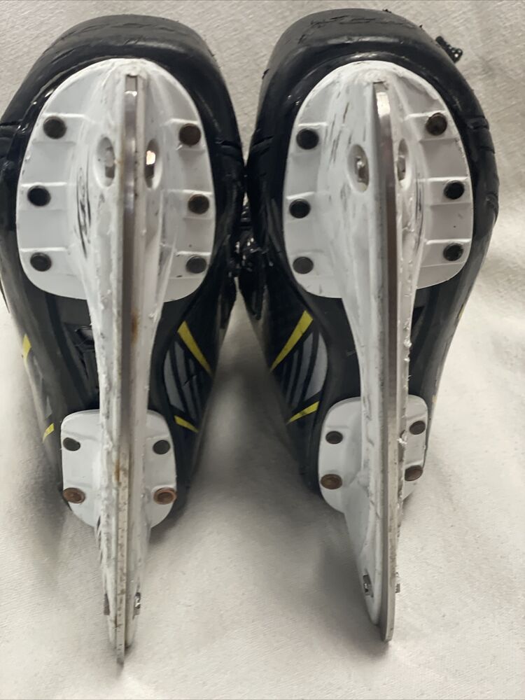Junior Size 1 CCM TACKS 4092 ICE HOCKEY SKATES SidelineSwap