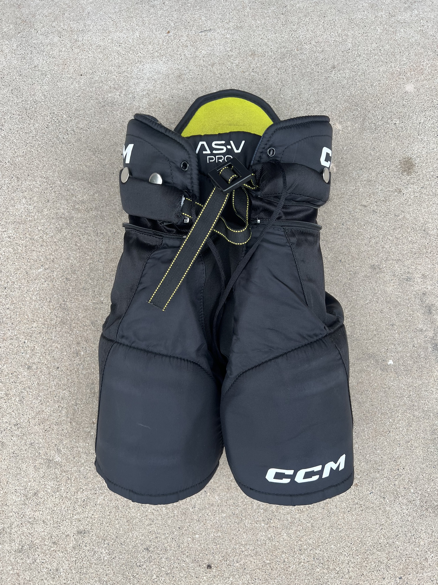 CCM ASV Pro Hockey Pads Youth SidelineSwap