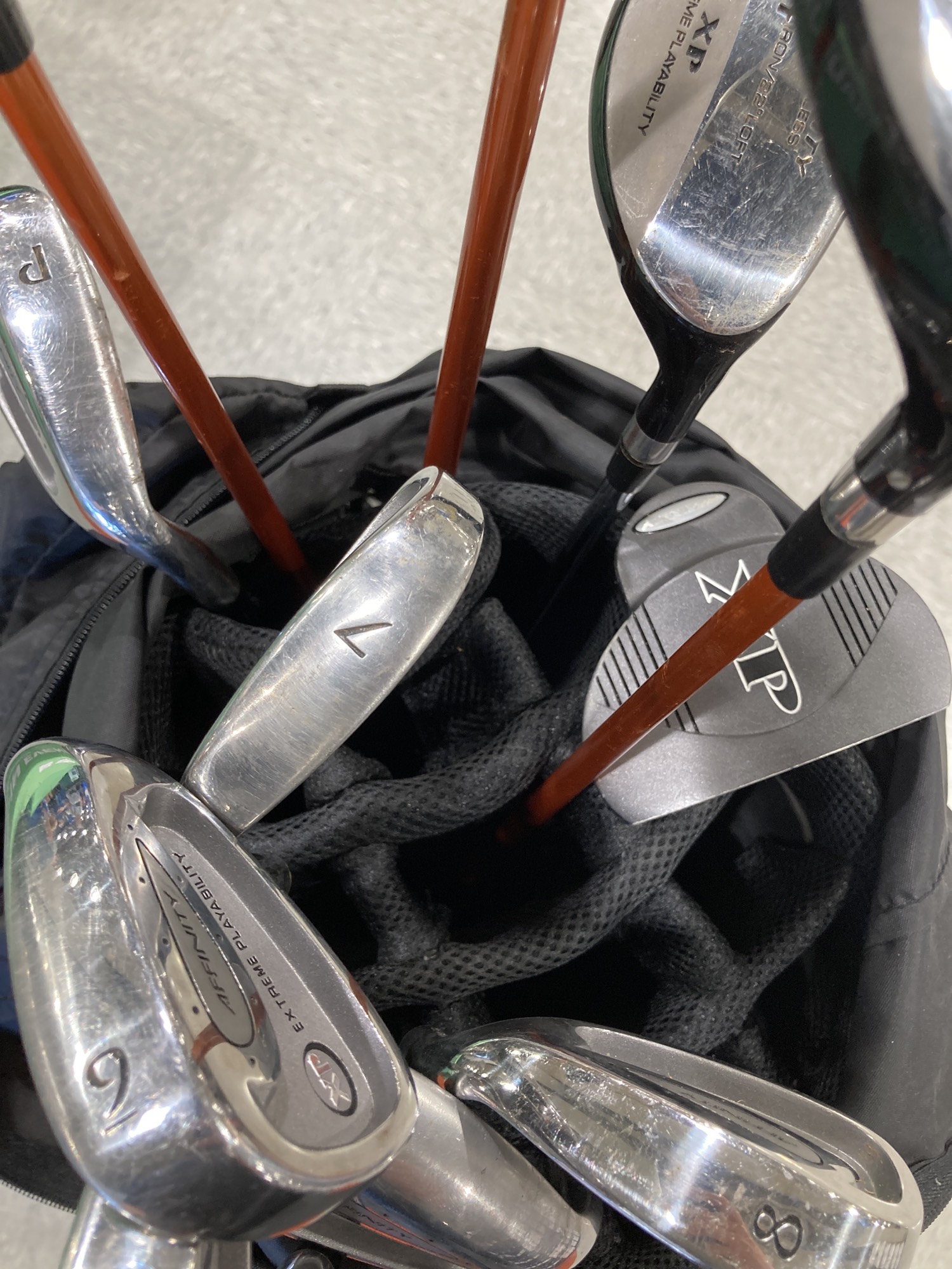 Used Men’s Affinity XP Right Handed Complete Golf Set SidelineSwap