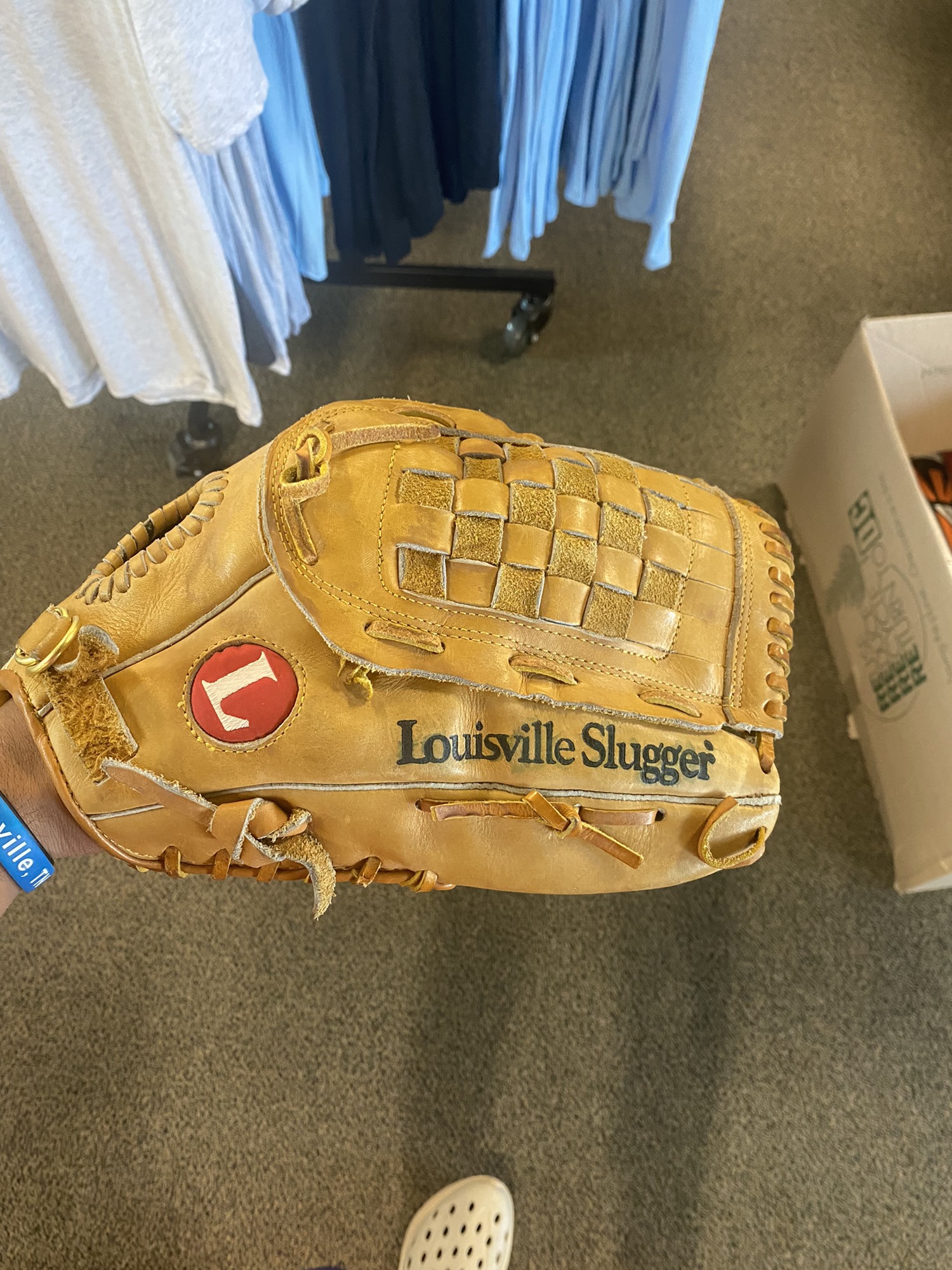 Used Louisville Slugger TPS Right Hand Throw Outfield Softball Glove 14