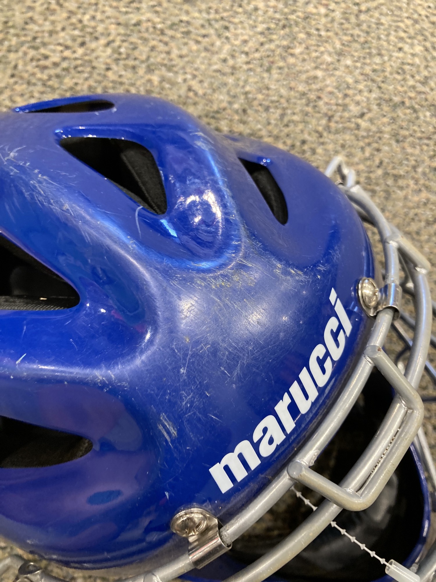 Used Adult Marucci Catcher's Mask SidelineSwap