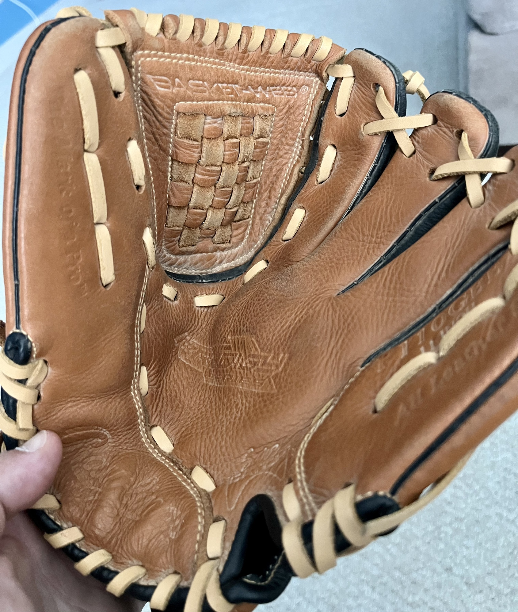 Used rawlings prodigy 11 infield glove sidelineswap