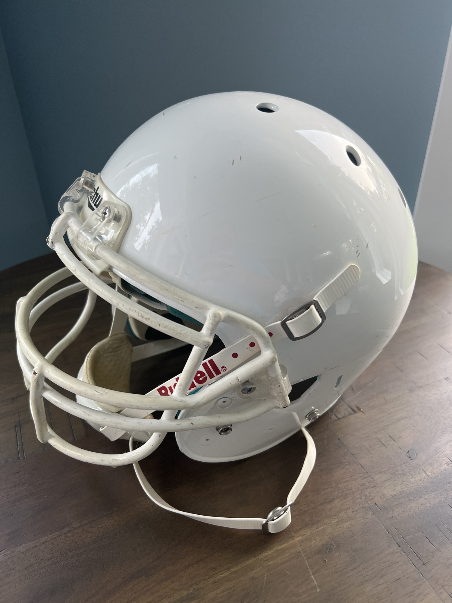 Used Large Schutt Helmet SidelineSwap