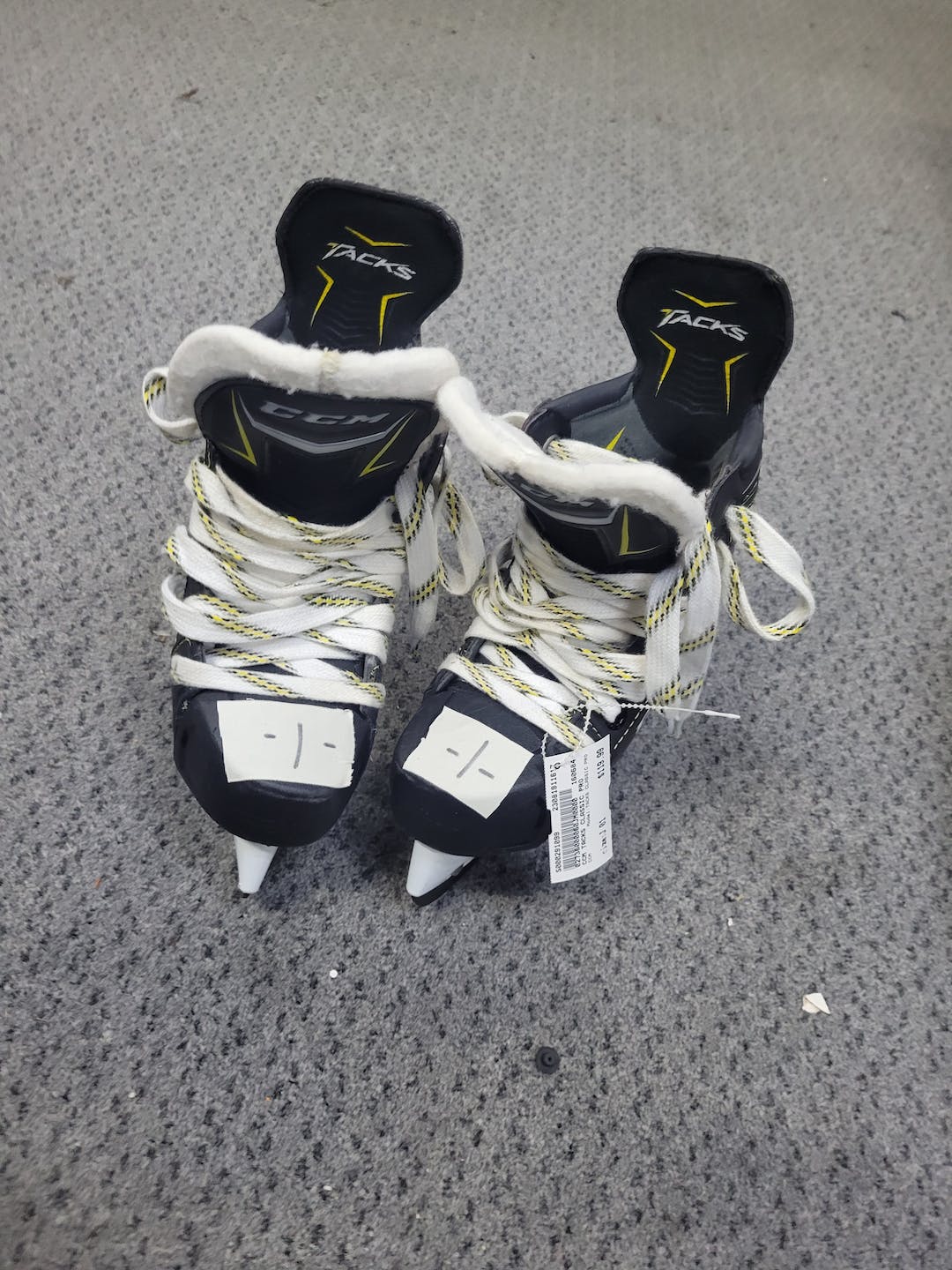 Used Ccm Tacks Classic Pro Junior 01 Ice Hockey Skates SidelineSwap