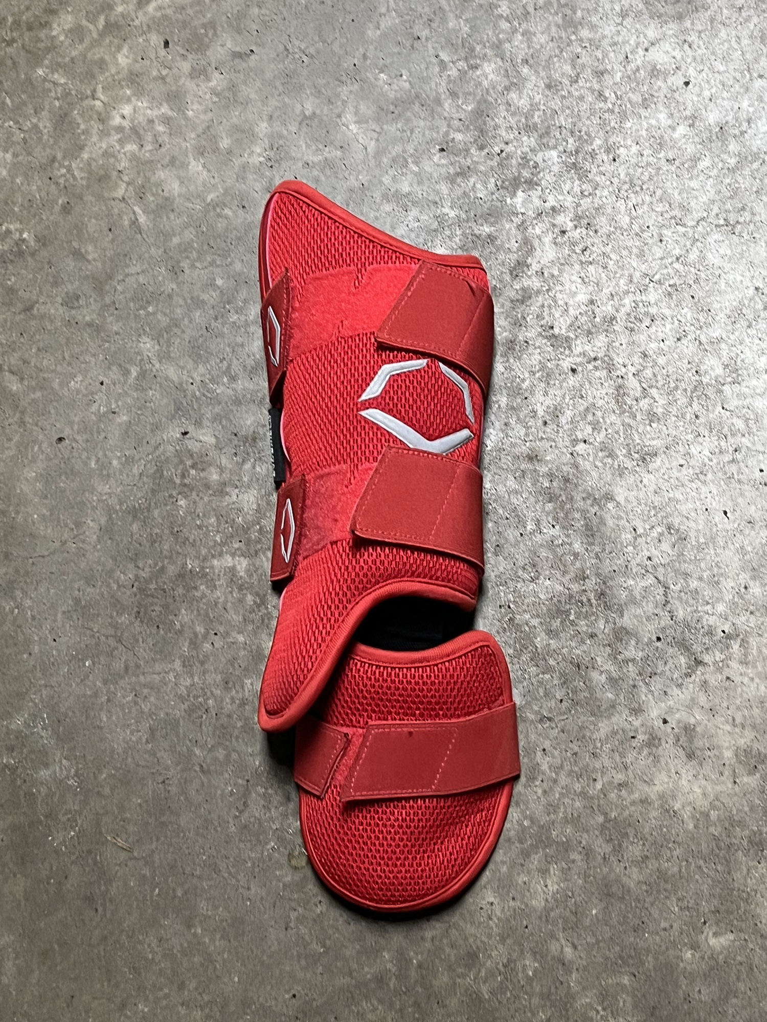 Red Used Senior EvoShield Shin Guards Leg guard SidelineSwap