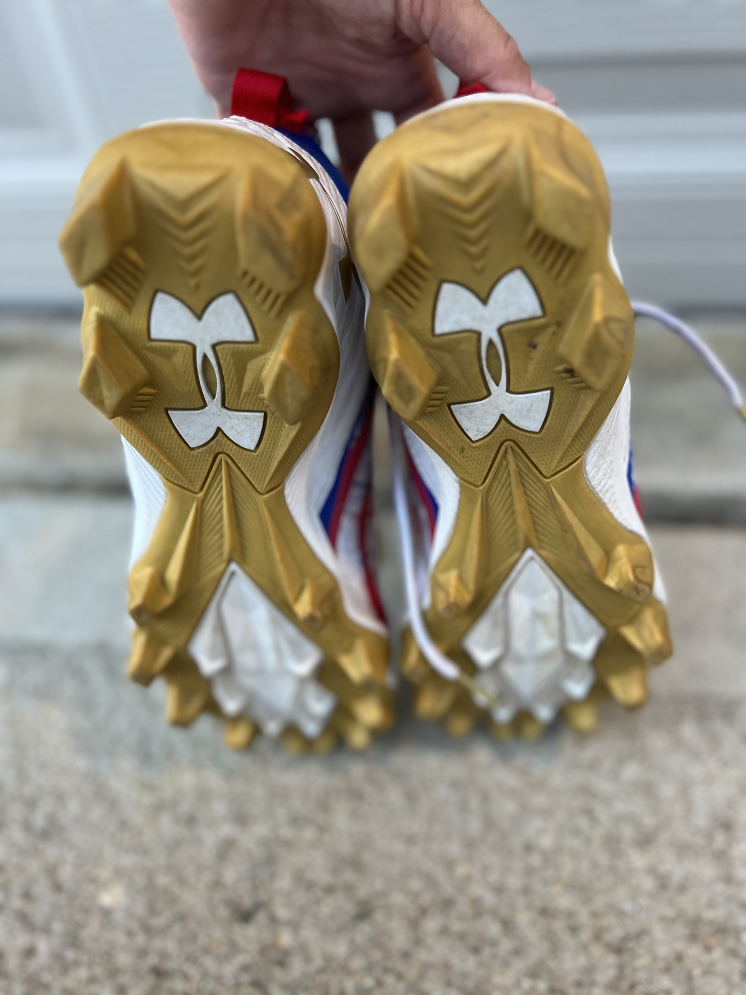 mens size 11.5 football cleats