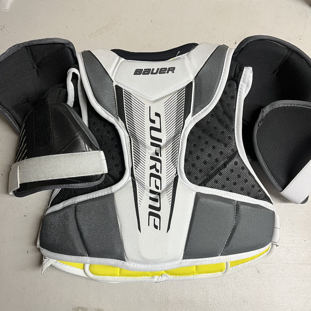 Used Bauer S170 Md Hockey Shoulder Pads SidelineSwap