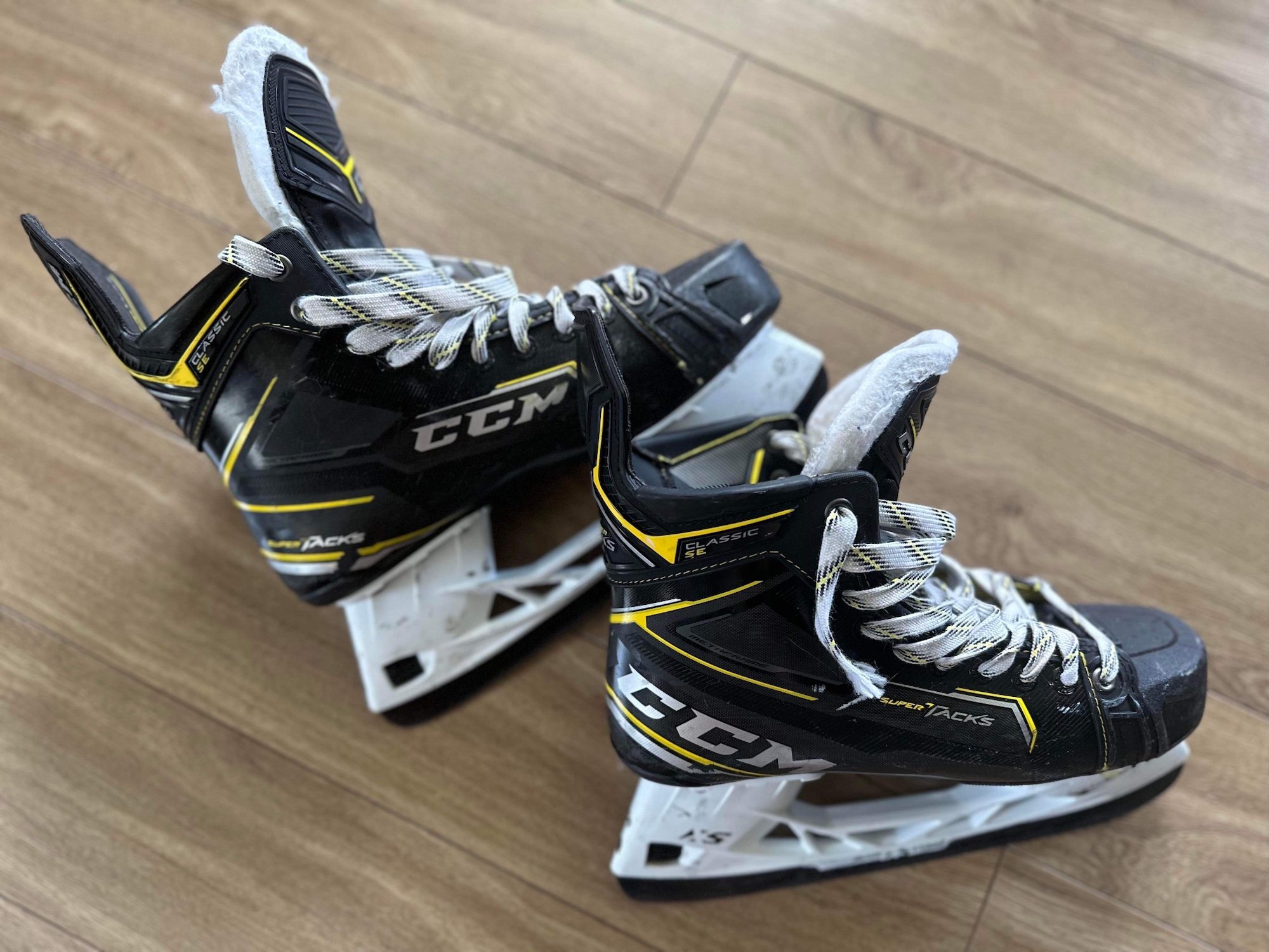 Ccm super tacks skate Classic se SidelineSwap