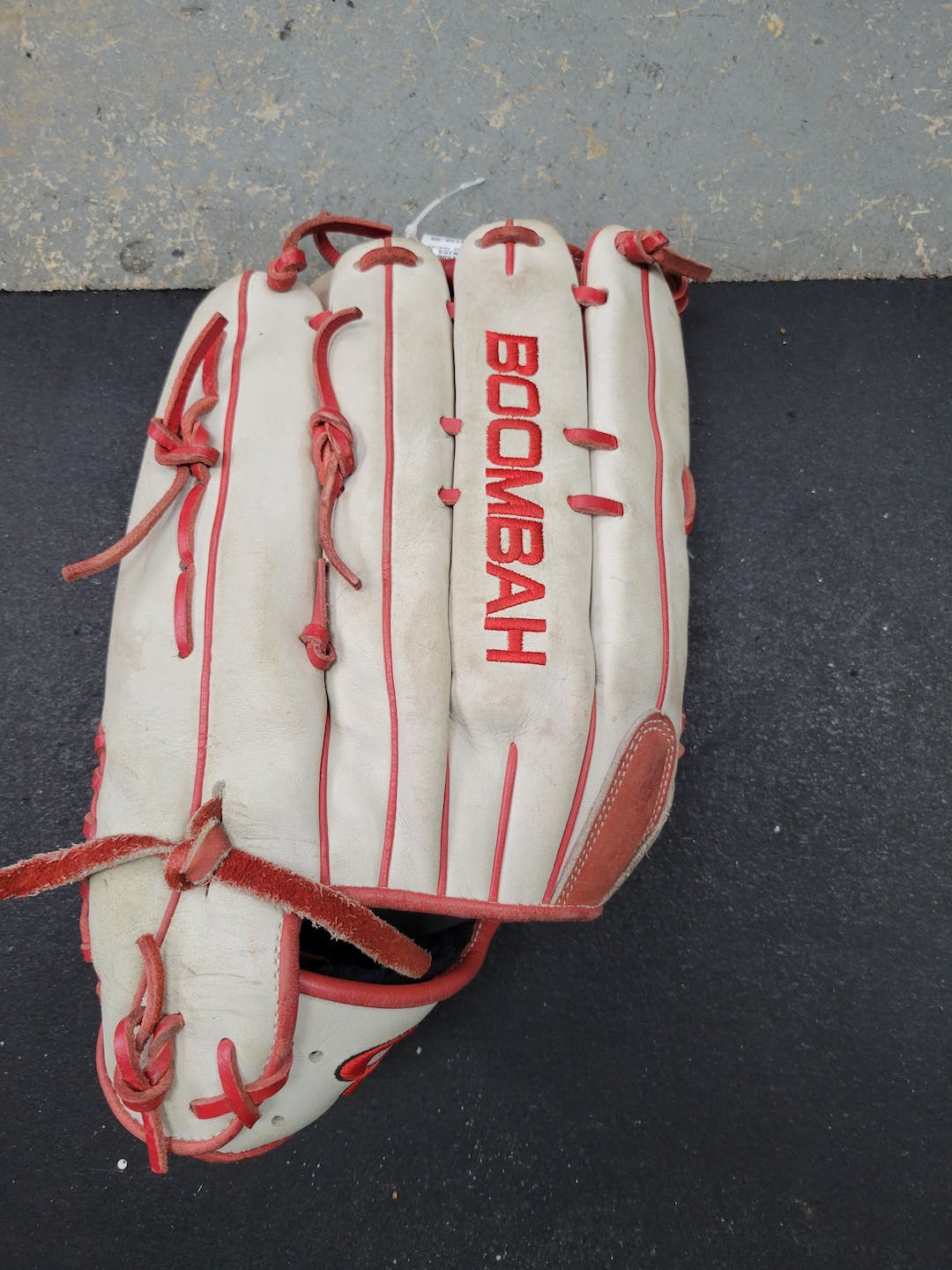 Used Boombah Veloci Gr Series 14" Fielders Gloves SidelineSwap