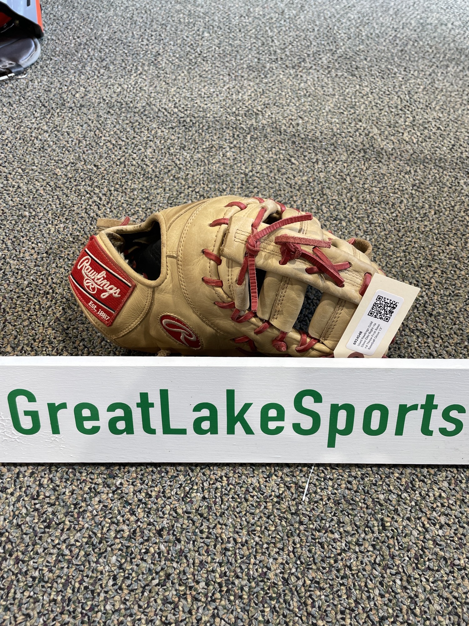 Used Rawlings Gold Glove Elite Right Hand Throw First Base Baseball
